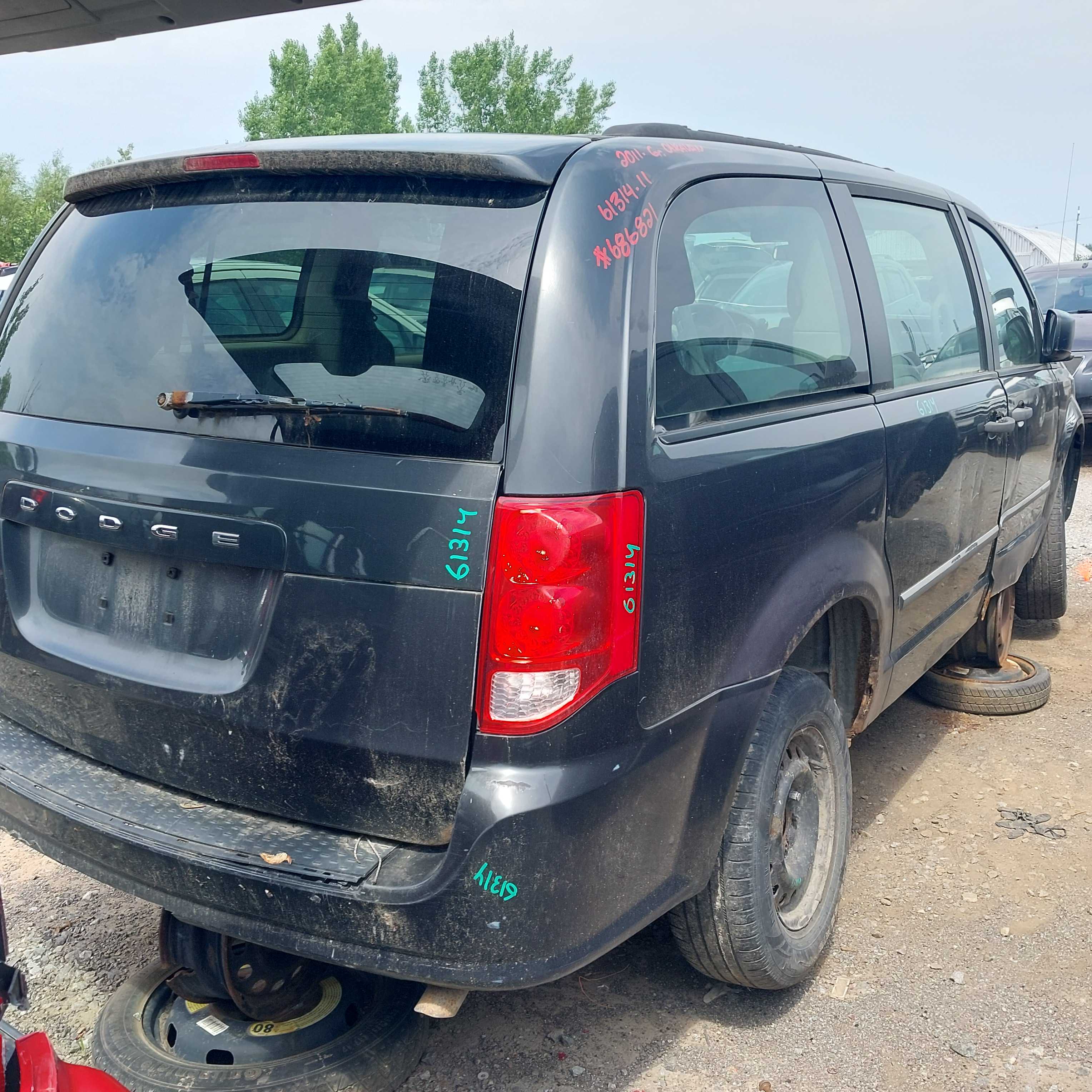 DODGE GRAND CARAVAN 2011
