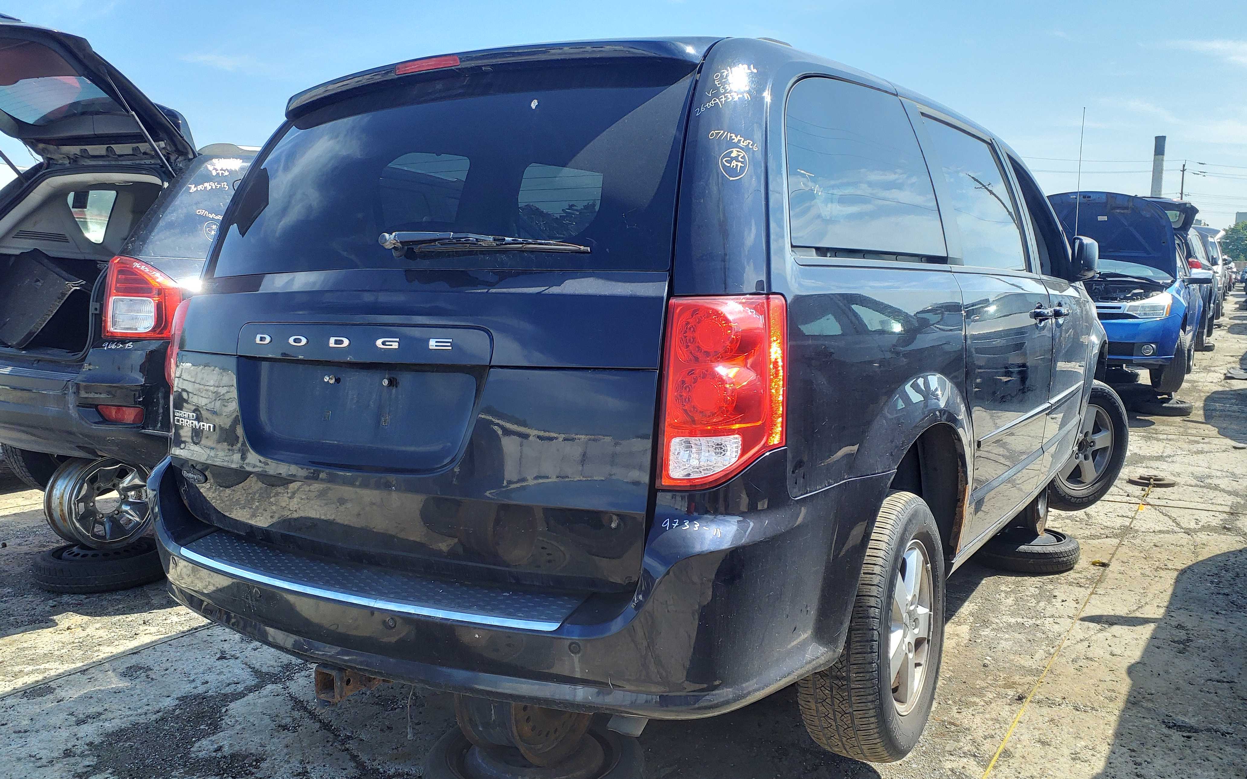DODGE GRAND CARAVAN 2011
