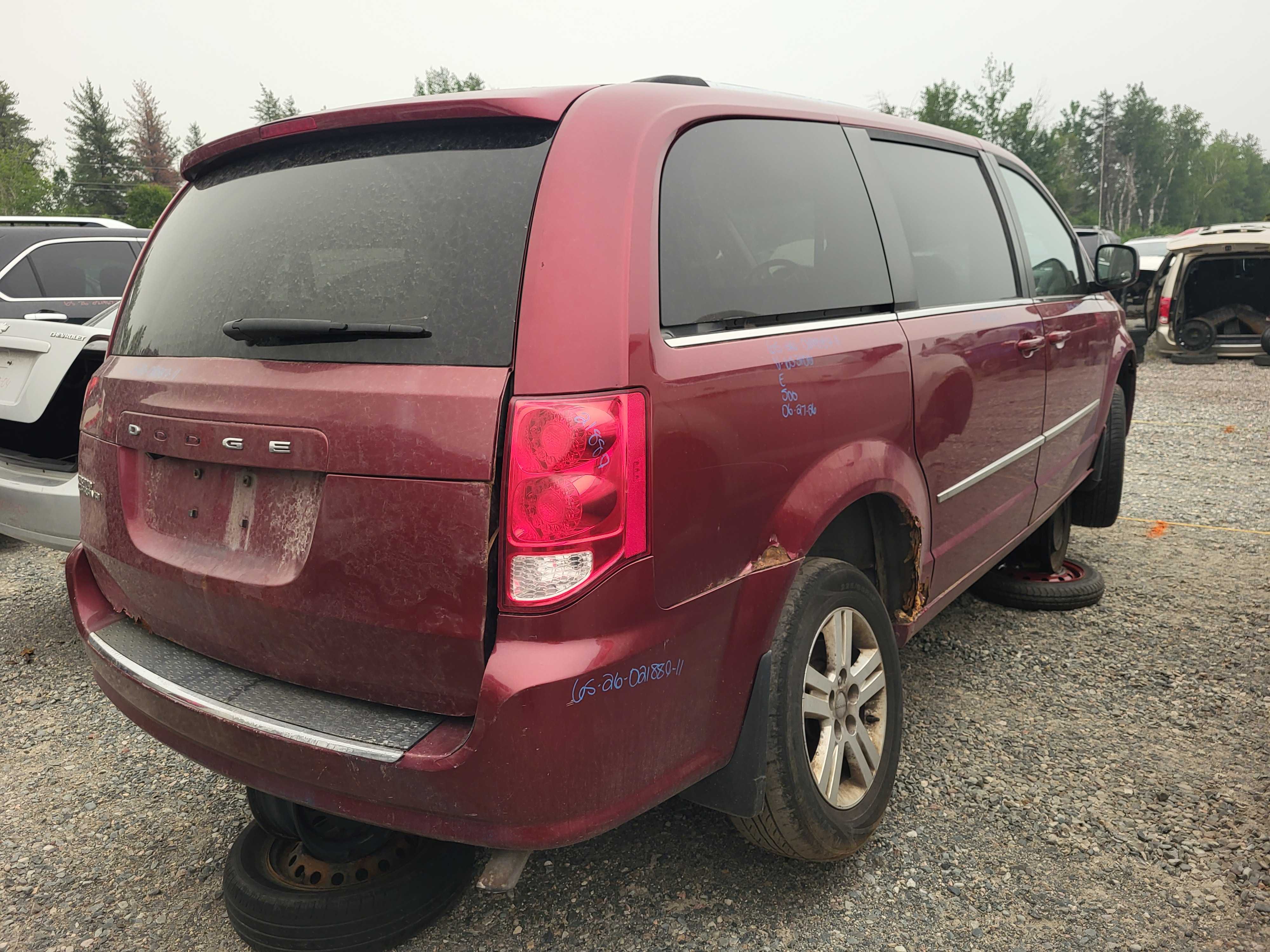 DODGE GRAND CARAVAN 2011