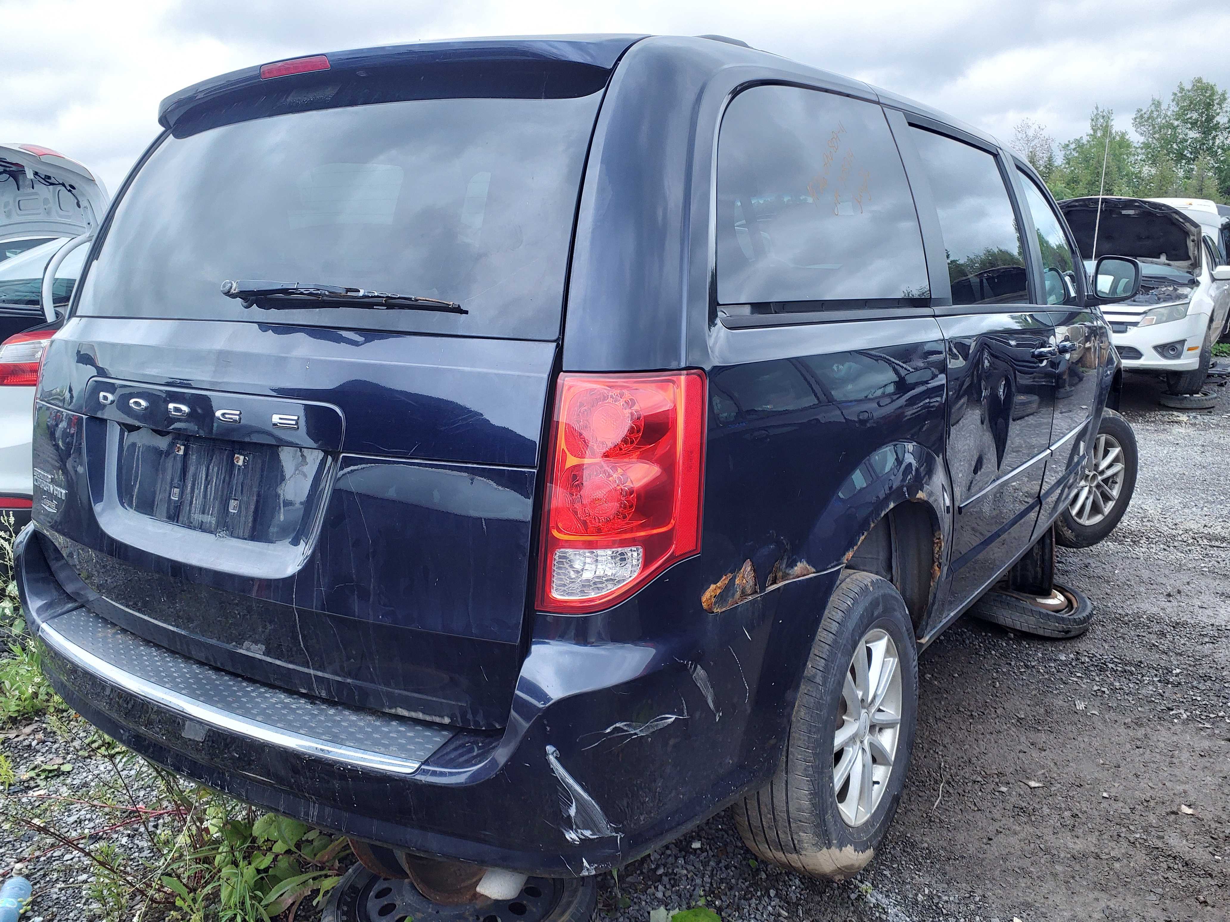 DODGE GRAND CARAVAN 2011