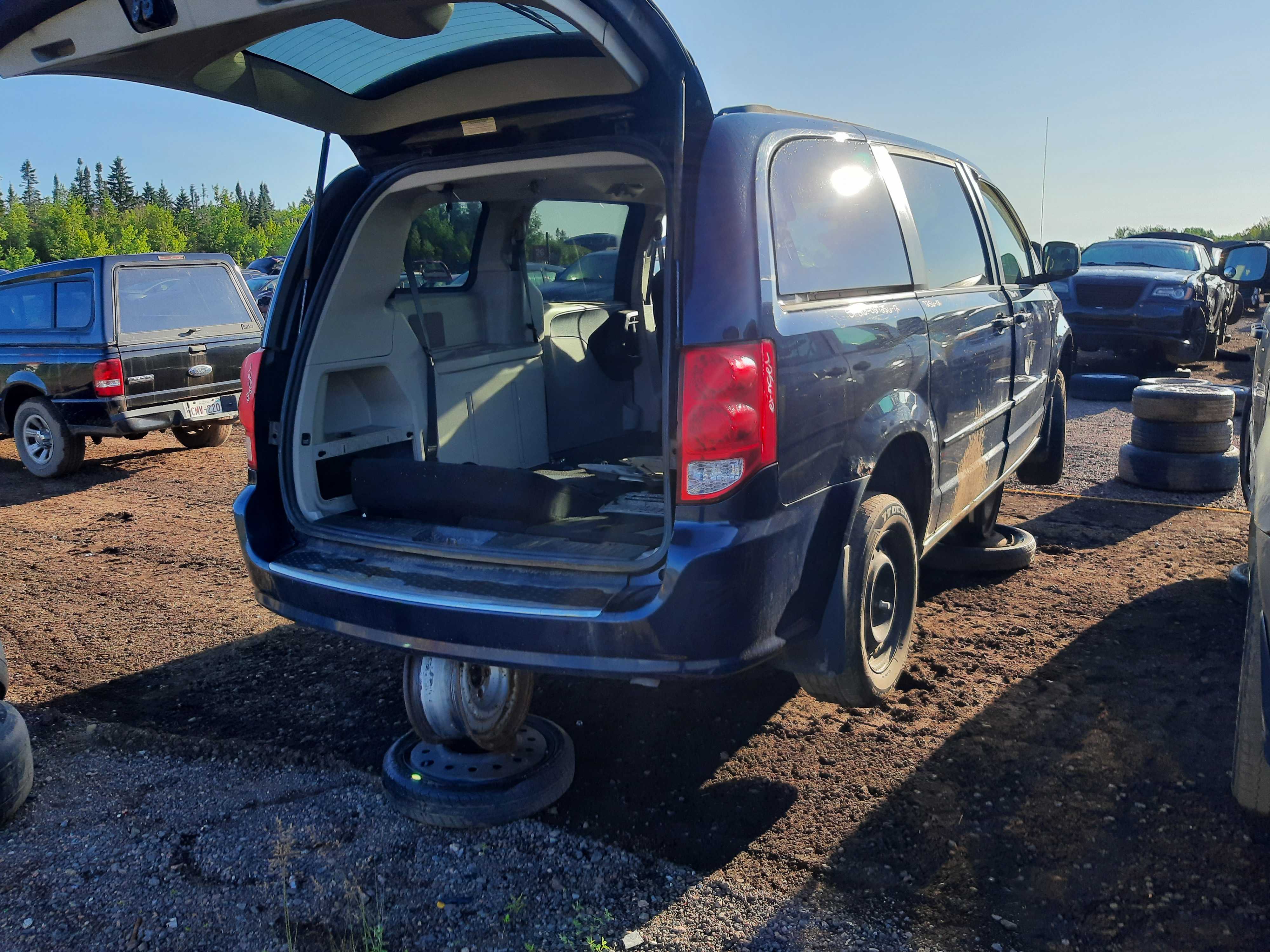 DODGE GRAND CARAVAN 2012