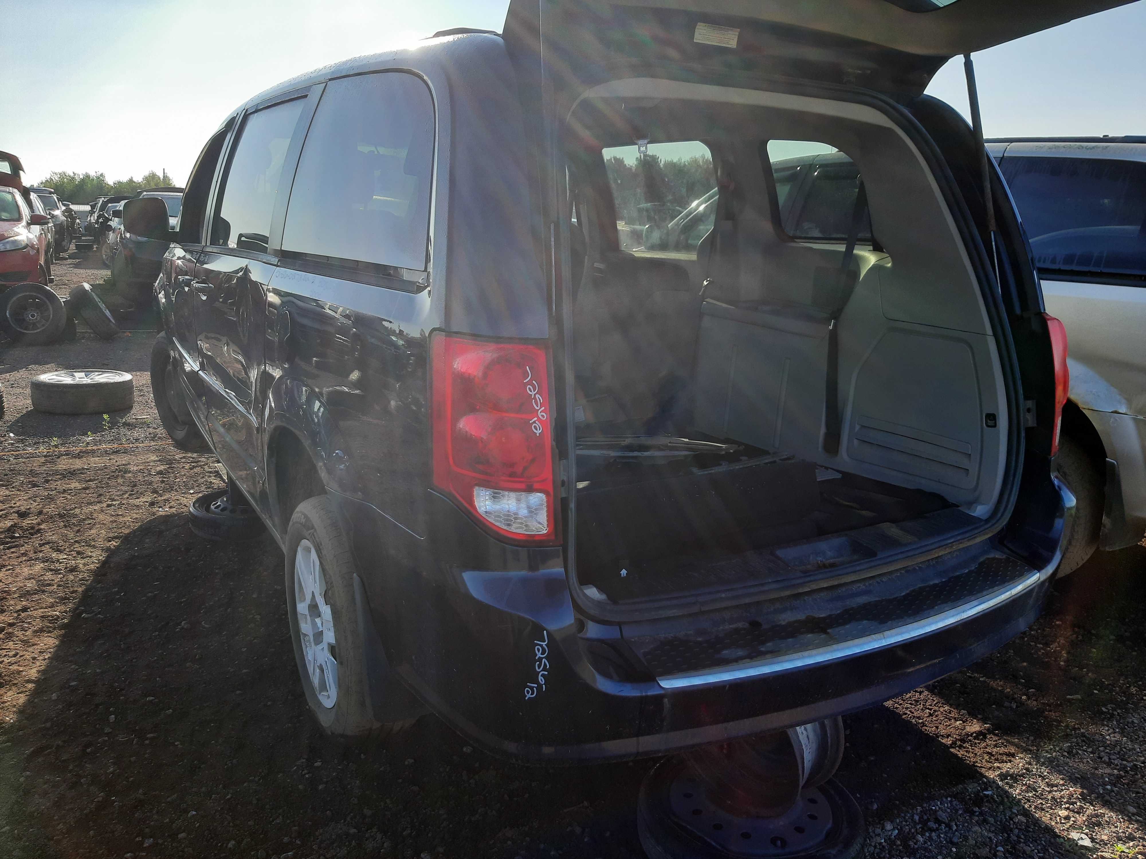 DODGE GRAND CARAVAN 2012
