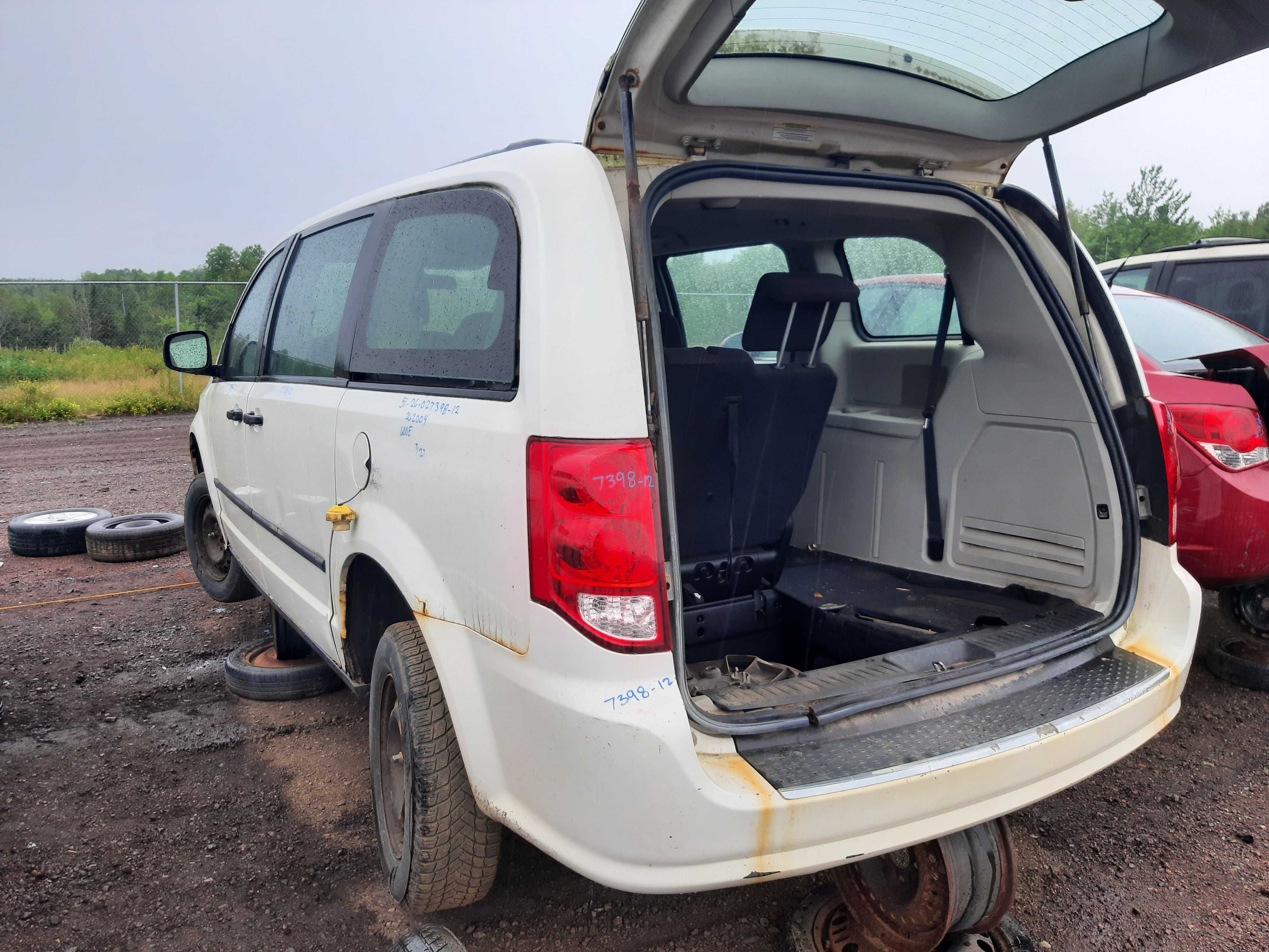 DODGE GRAND CARAVAN 2012