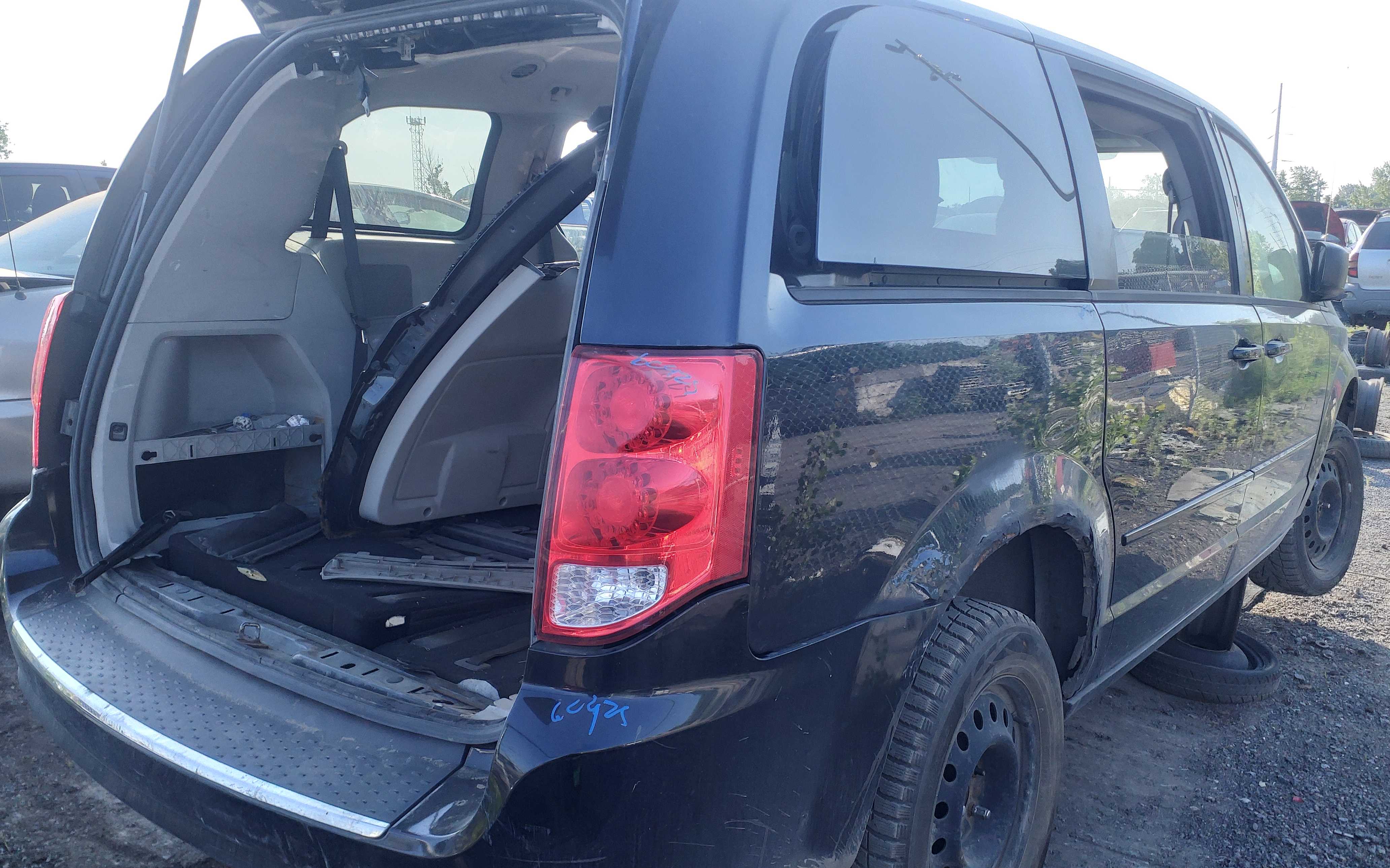 DODGE GRAND CARAVAN 2013