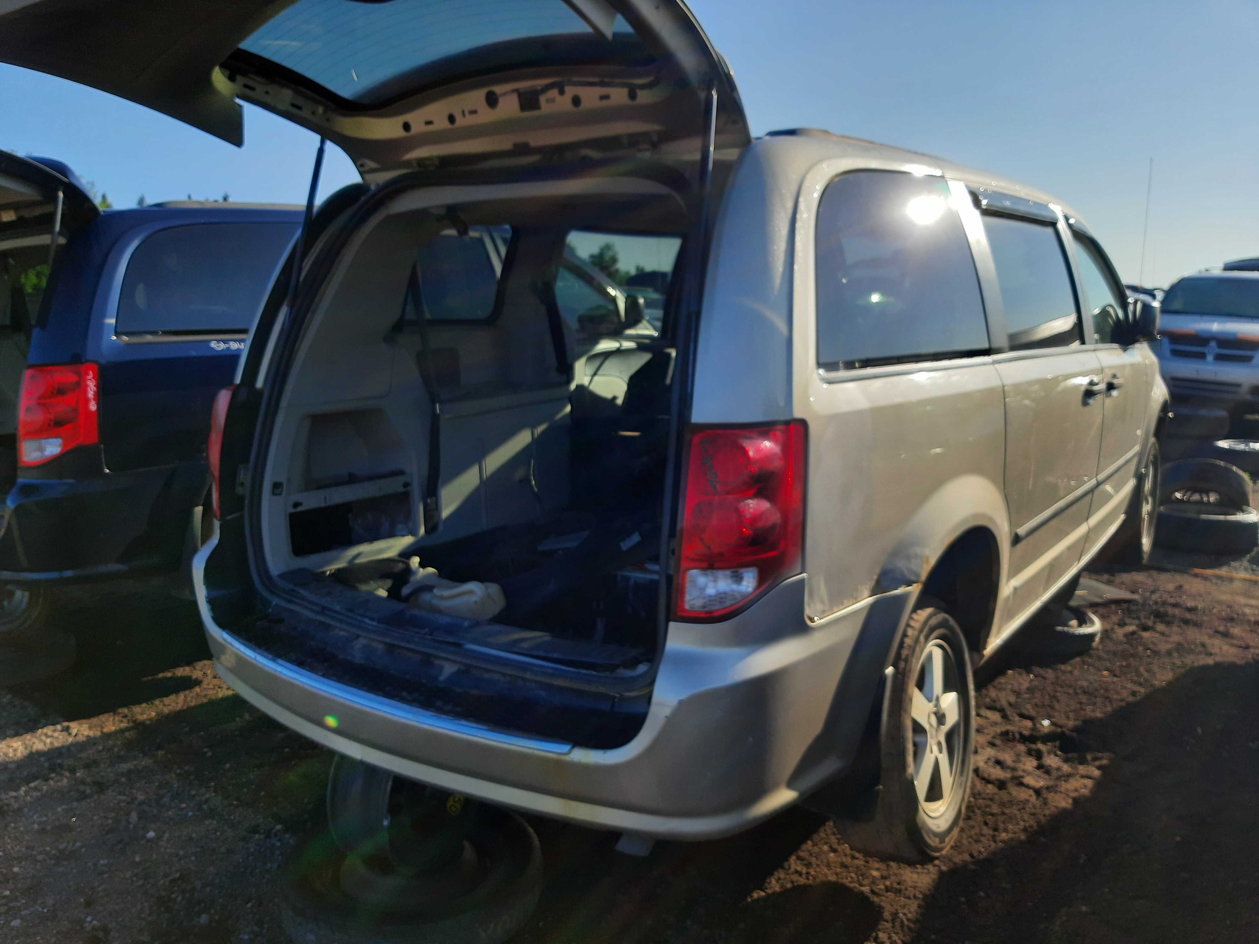 DODGE GRAND CARAVAN 2013