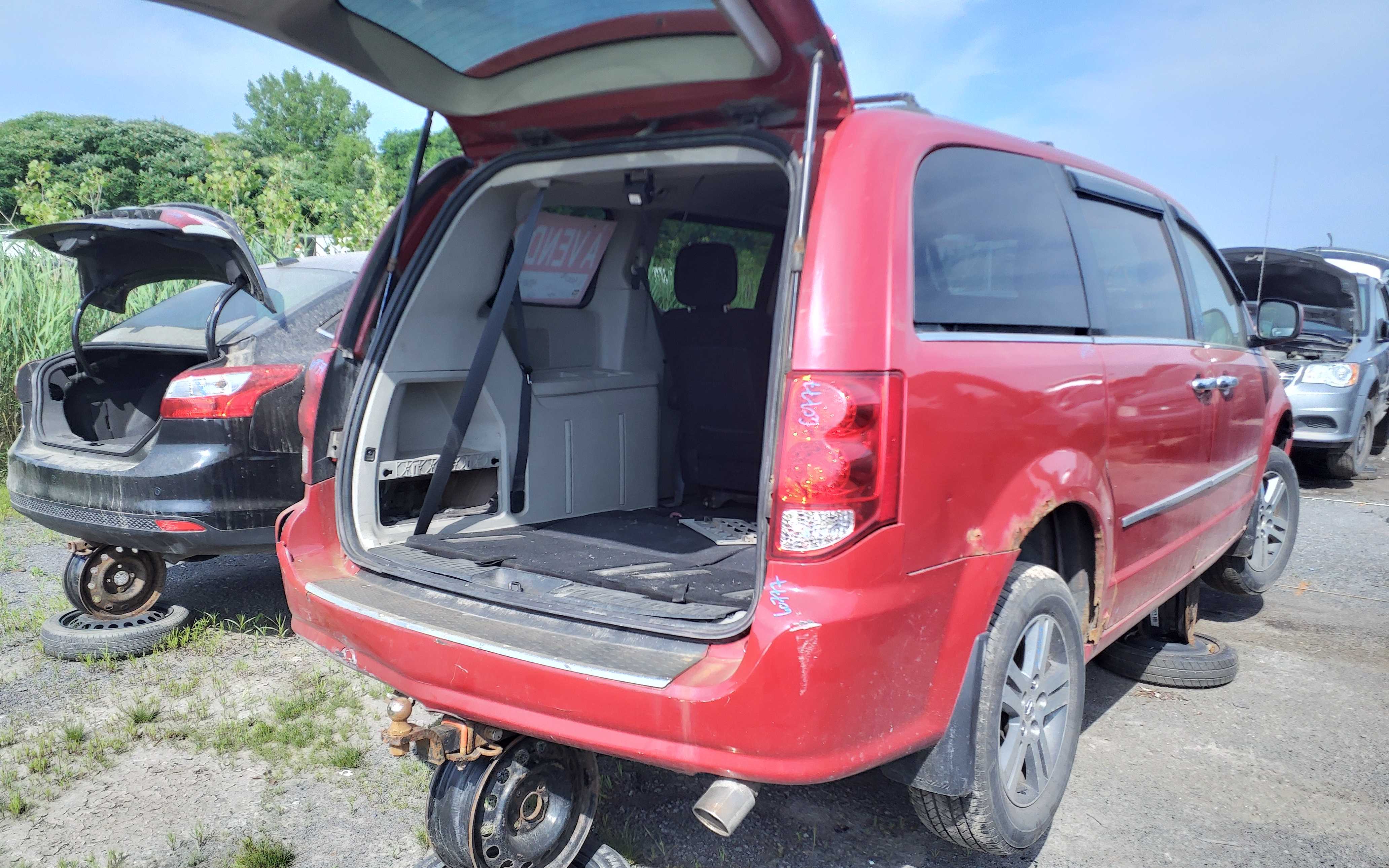 DODGE GRAND CARAVAN 2014