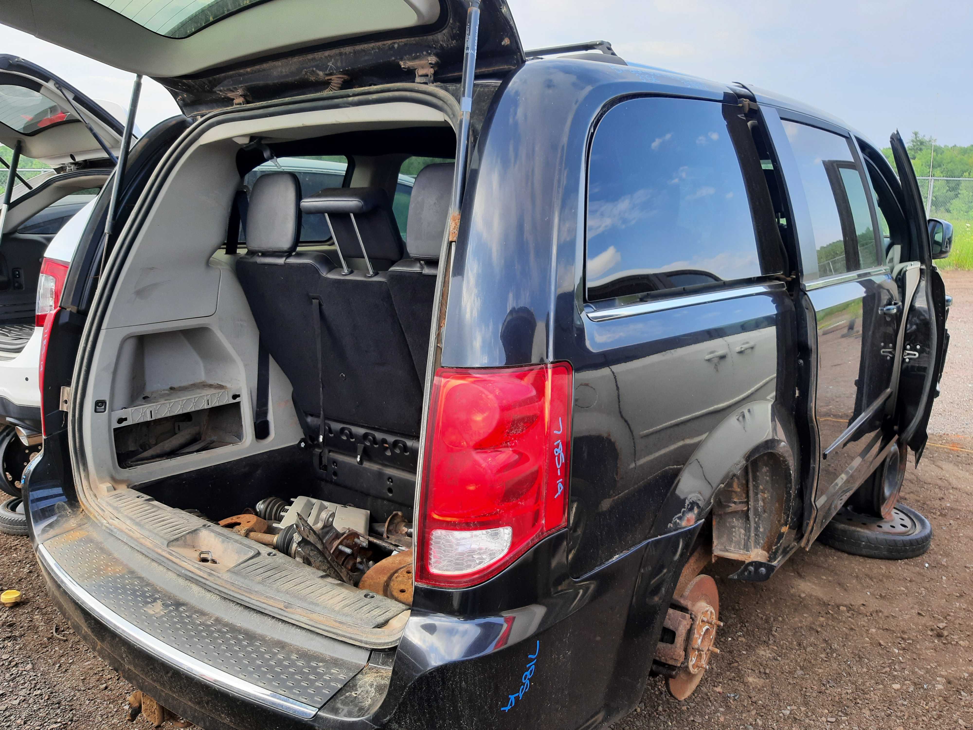 DODGE GRAND CARAVAN 2014