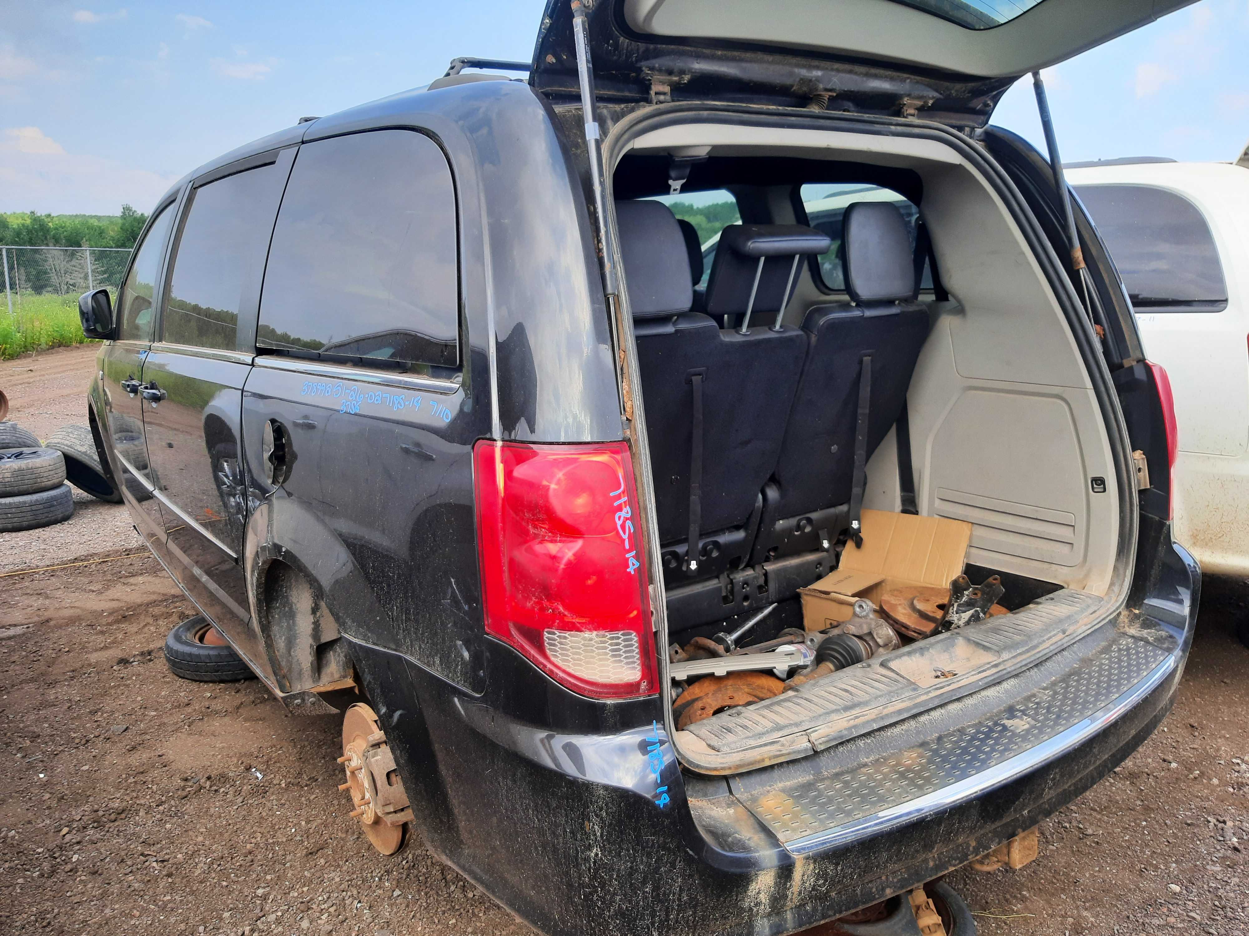 DODGE GRAND CARAVAN 2014