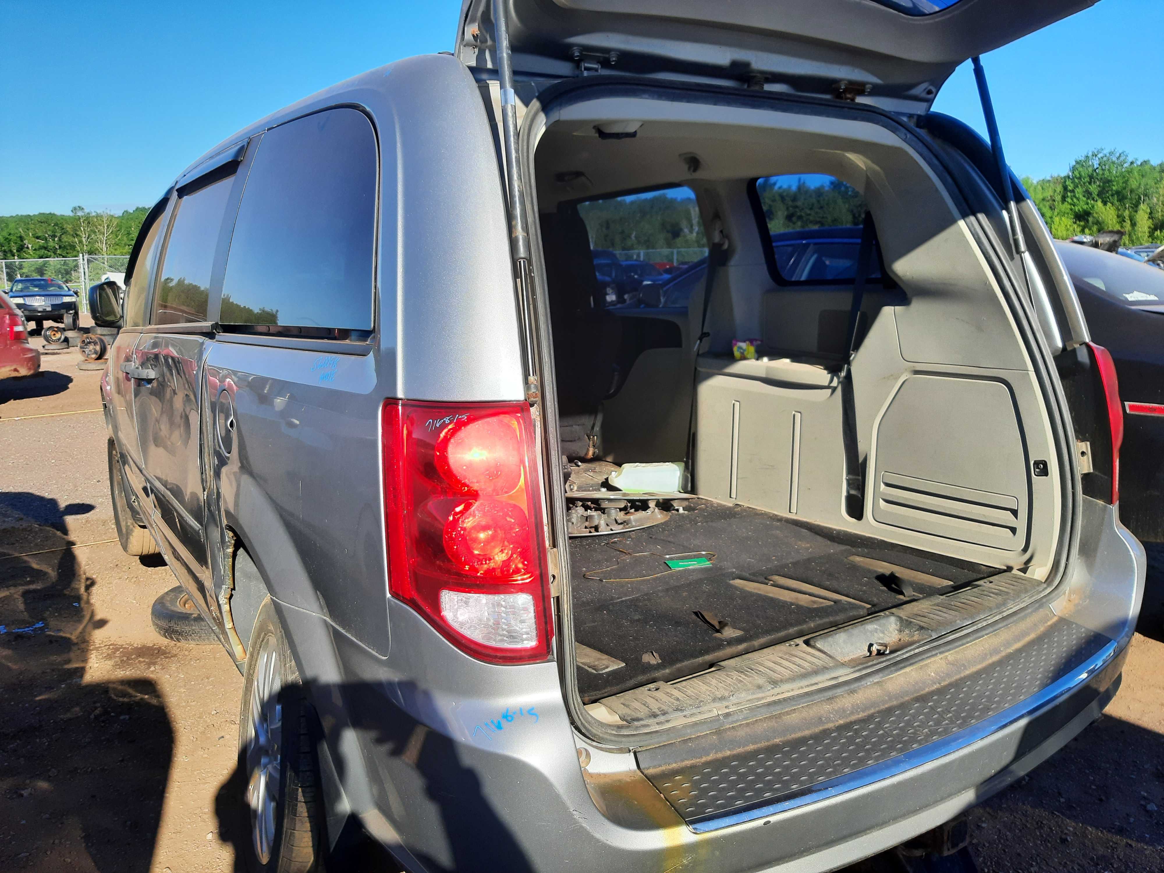 DODGE GRAND CARAVAN 2015