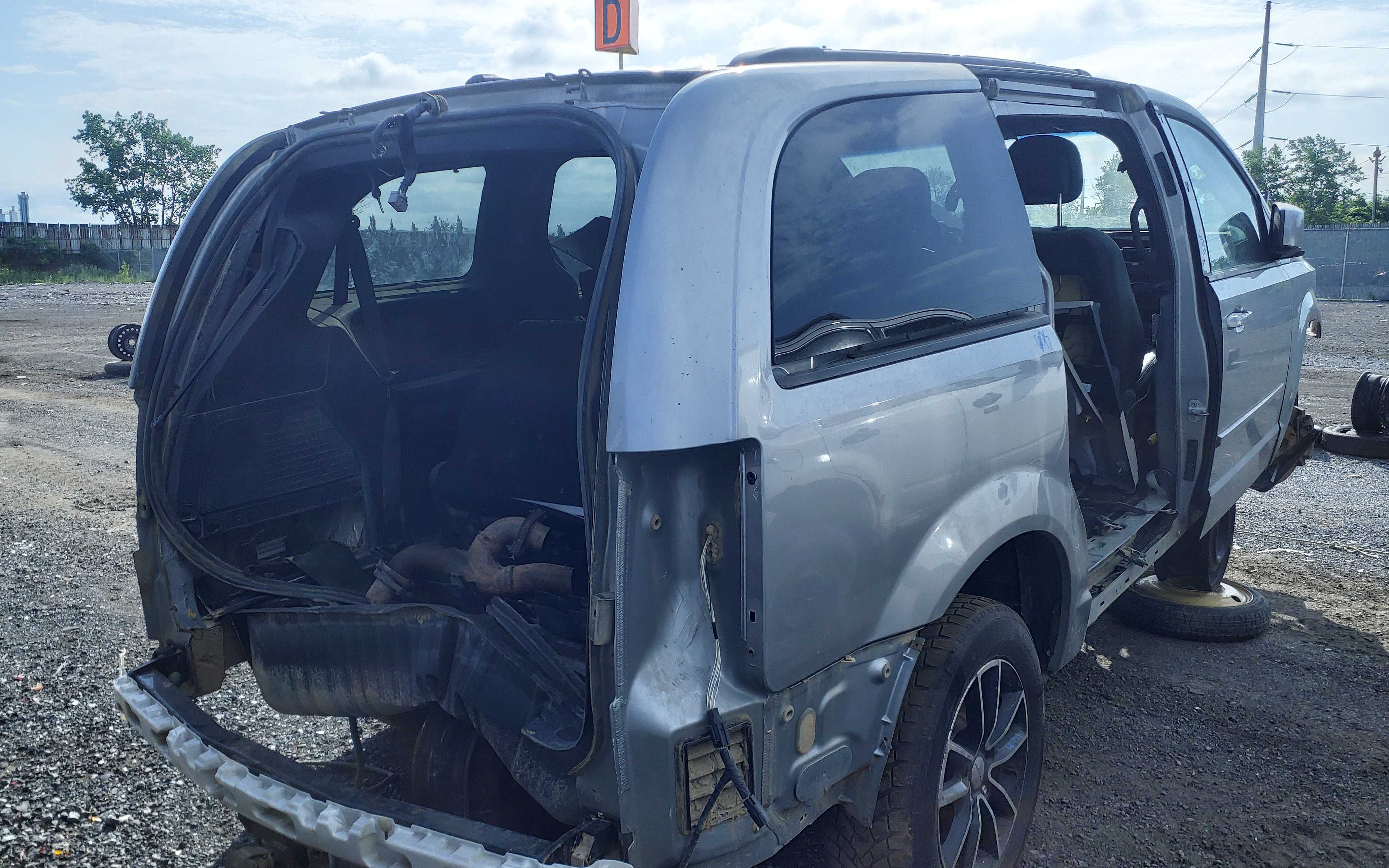DODGE GRAND CARAVAN 2016
