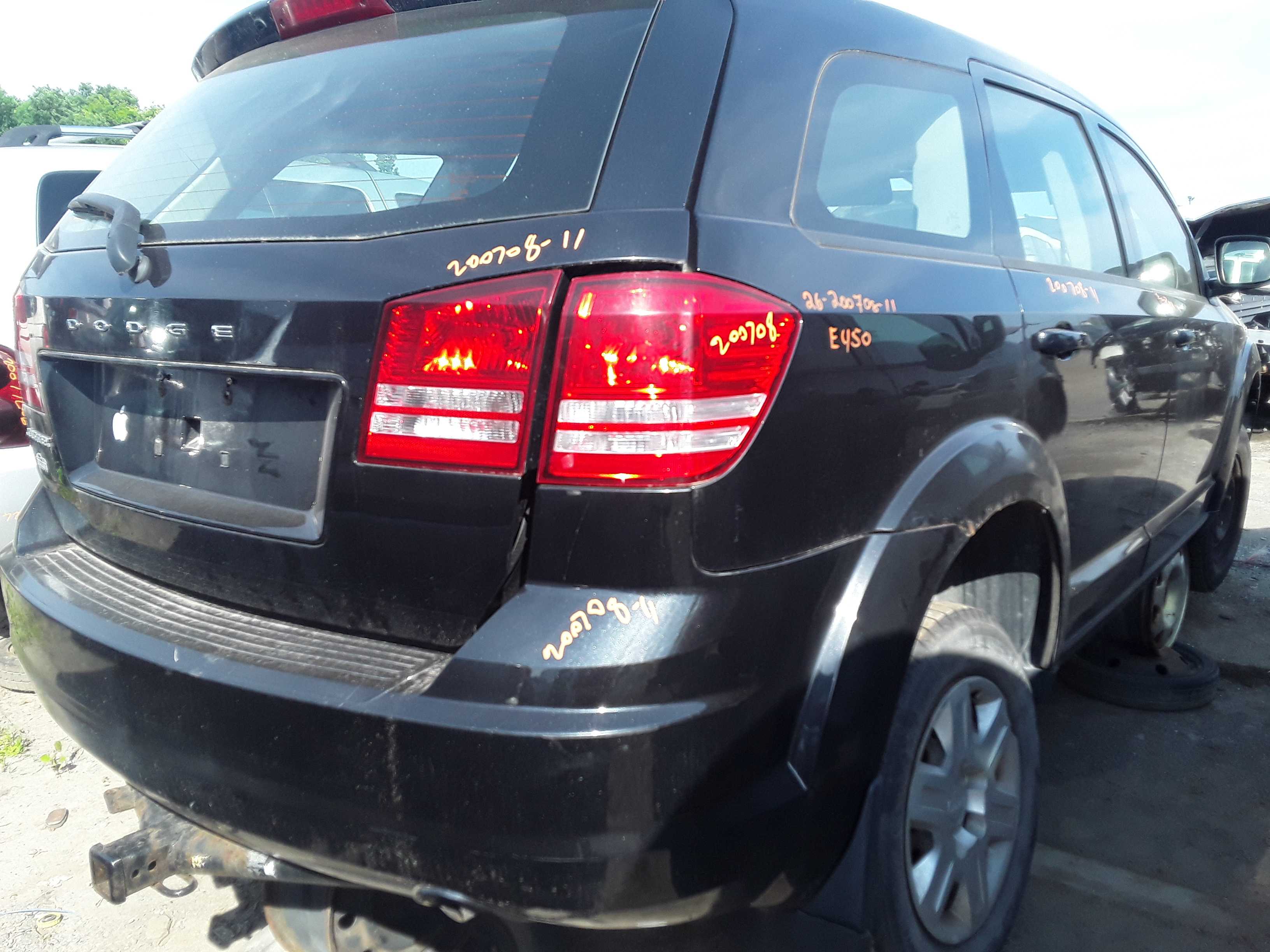 DODGE JOURNEY 2011