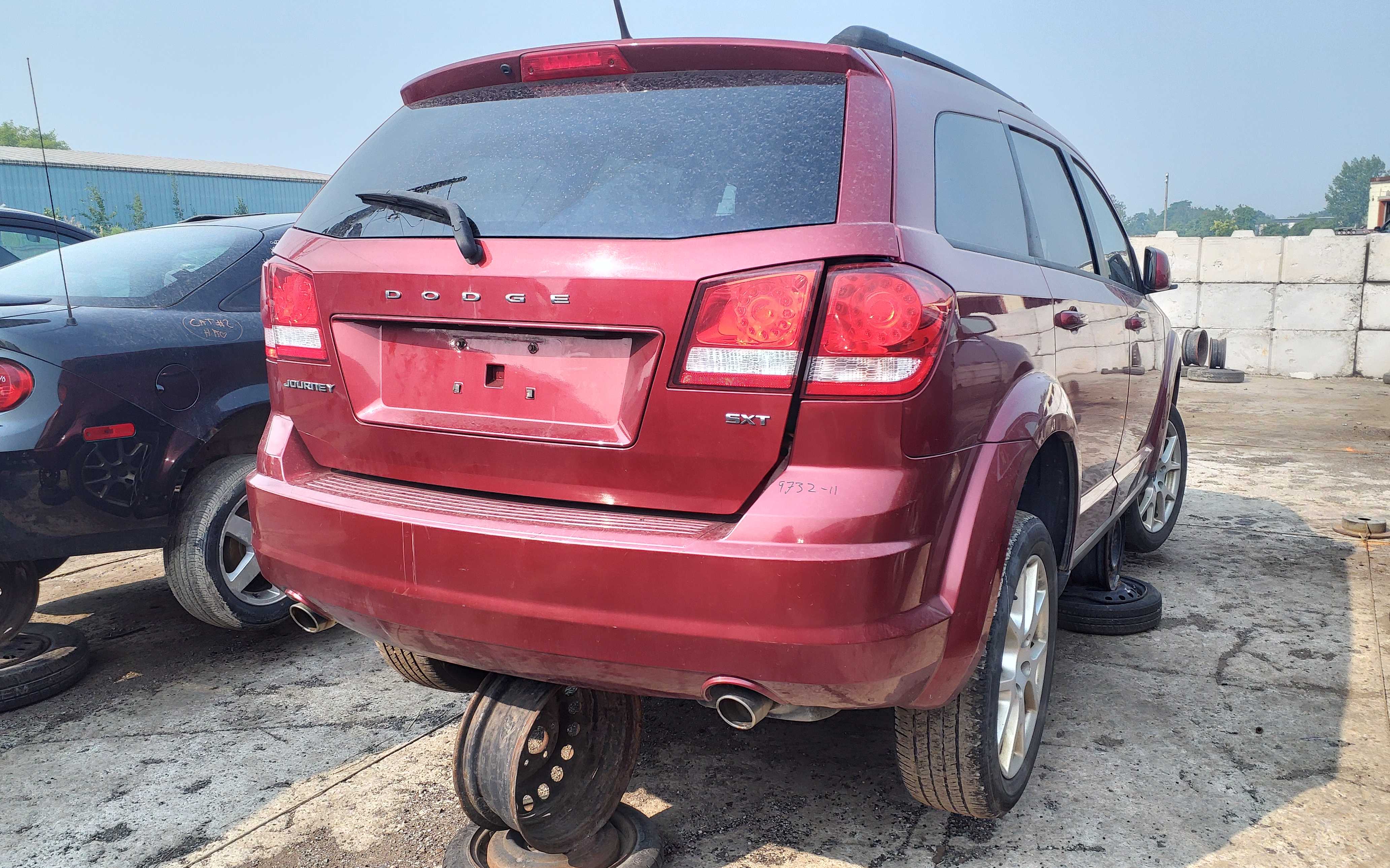 DODGE JOURNEY 2011