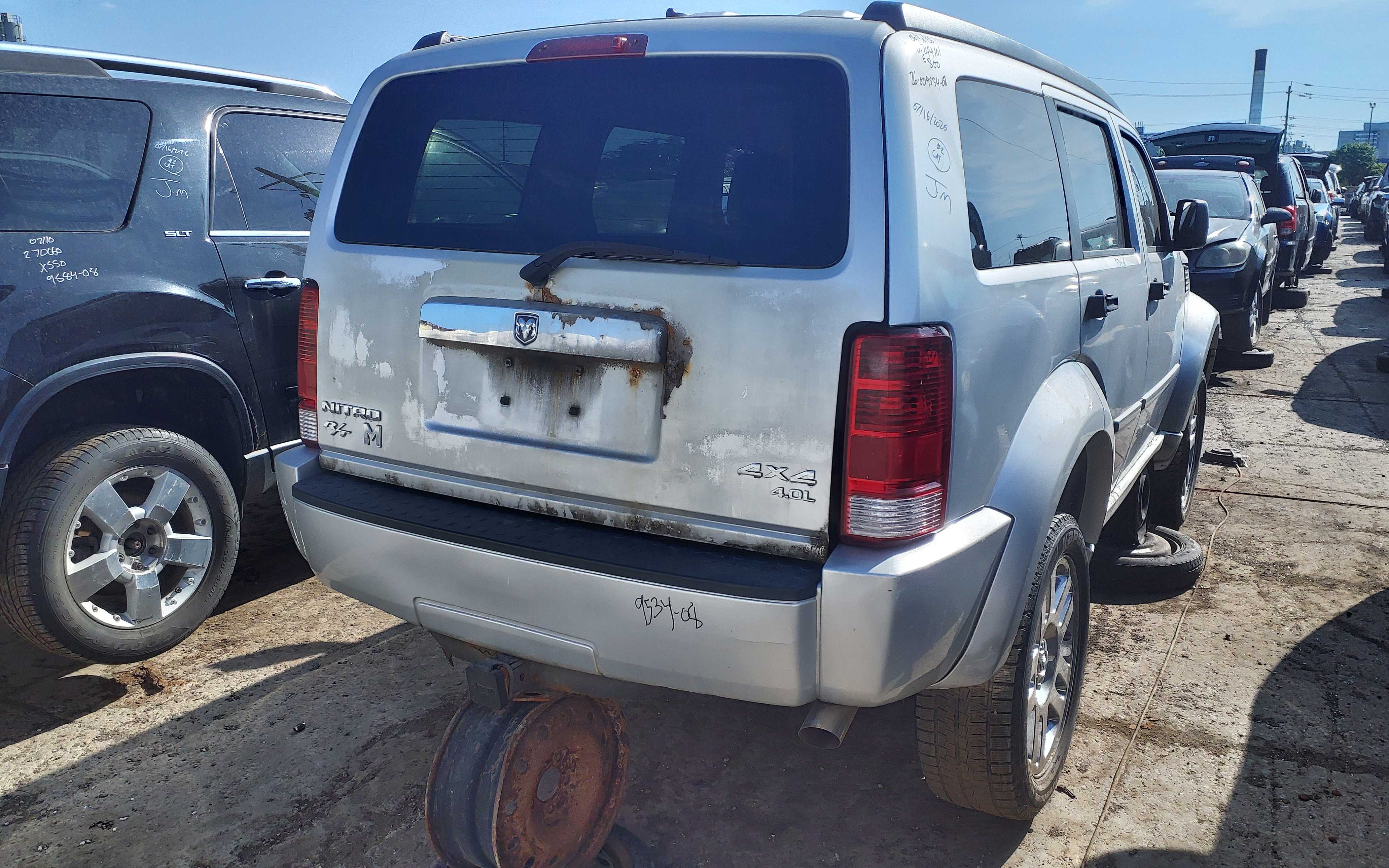DODGE NITRO 2008