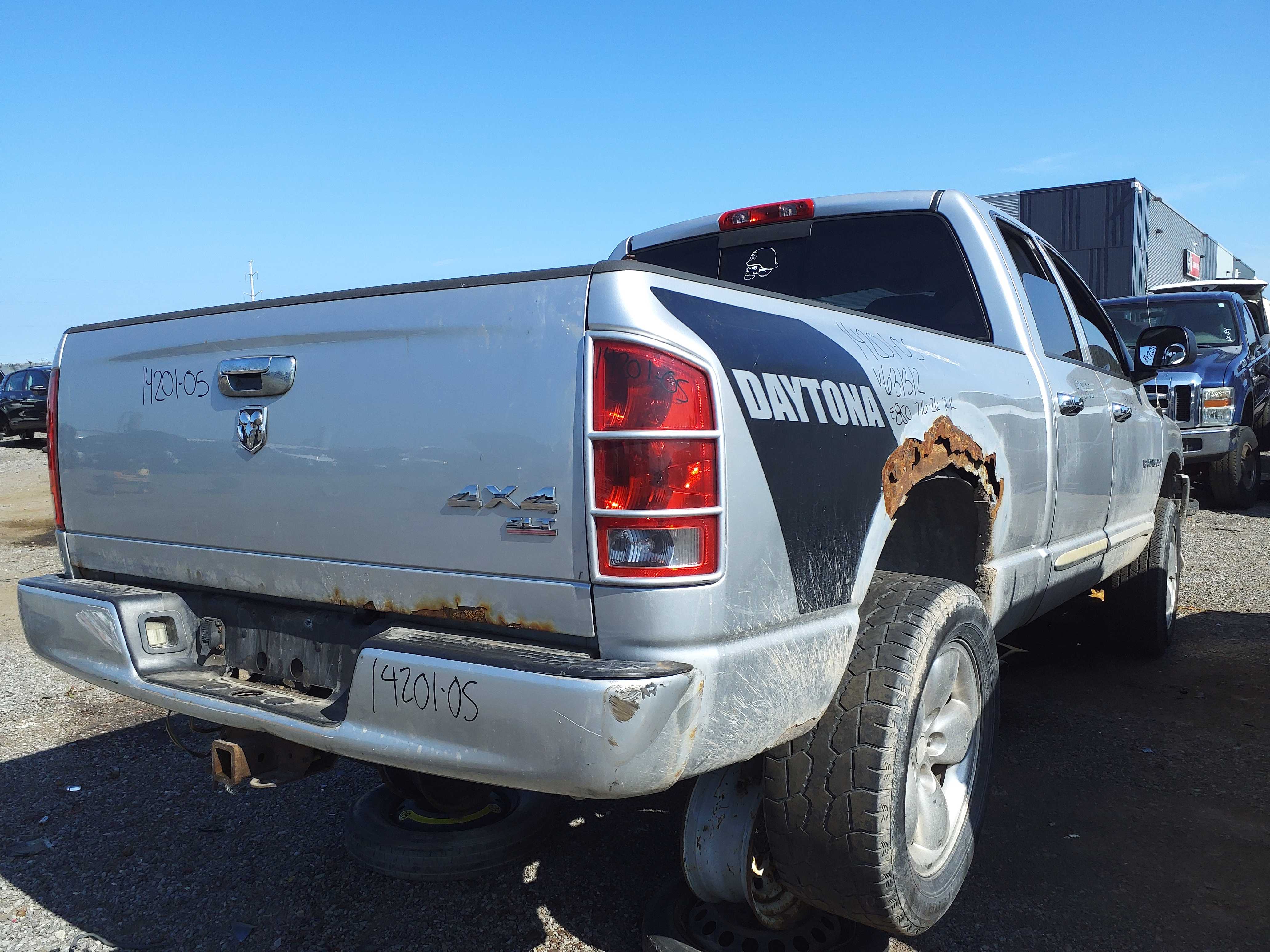 DODGE RAM 1500 2005