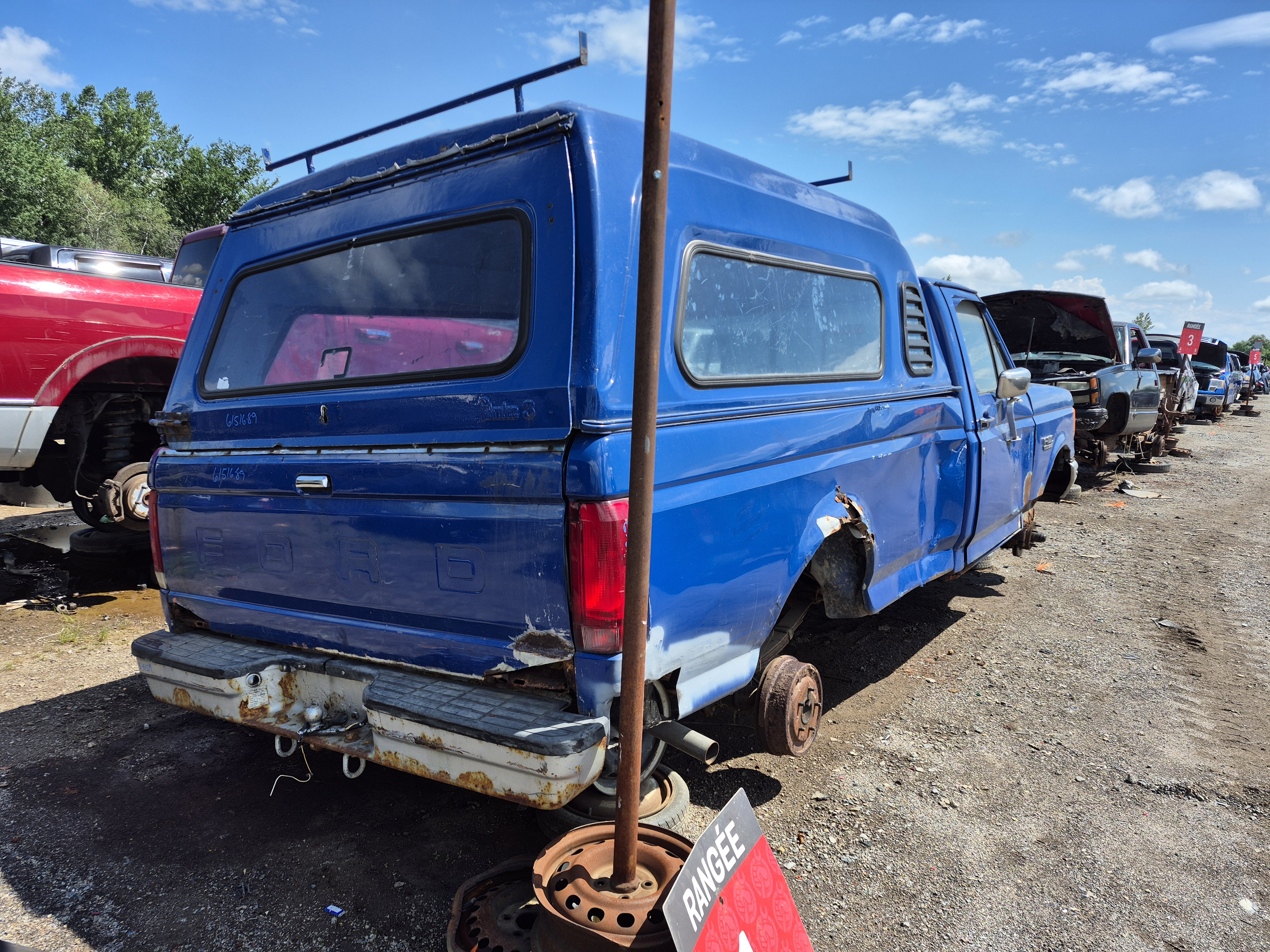 FORD 1/2 TON TRUCKS 1989