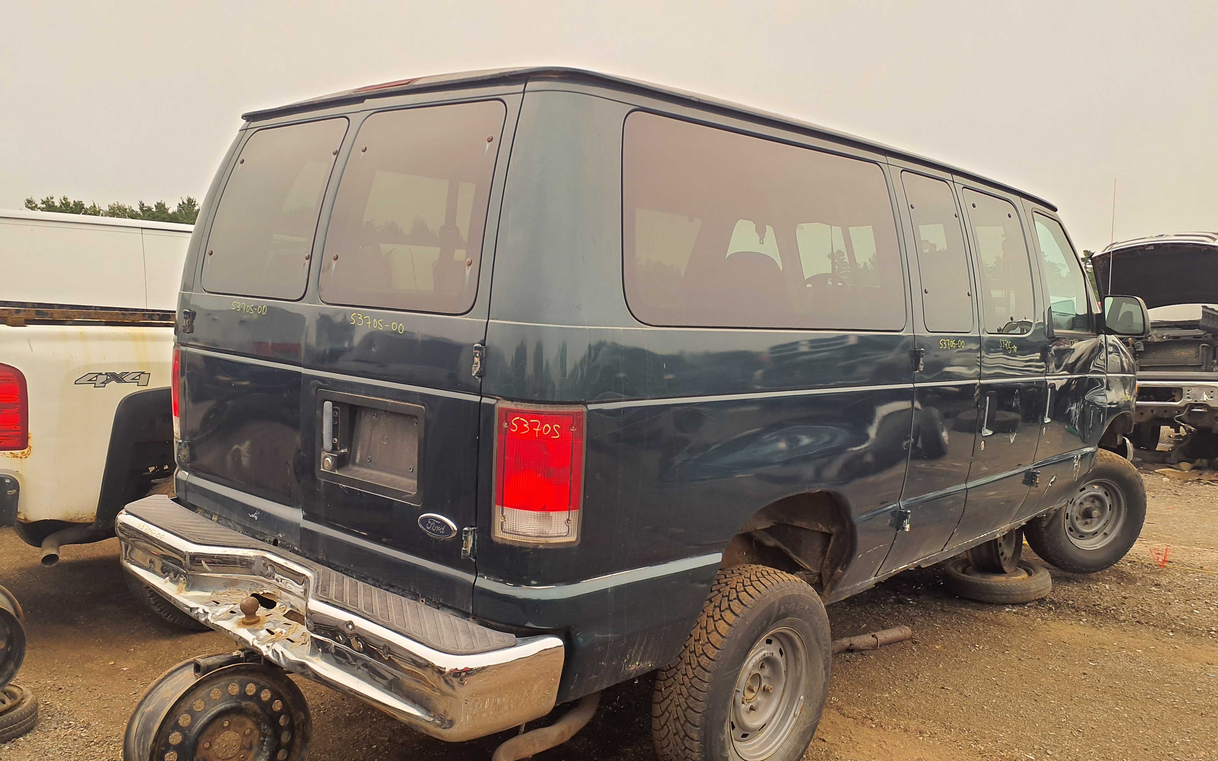 FORD ECONOLINE 2000