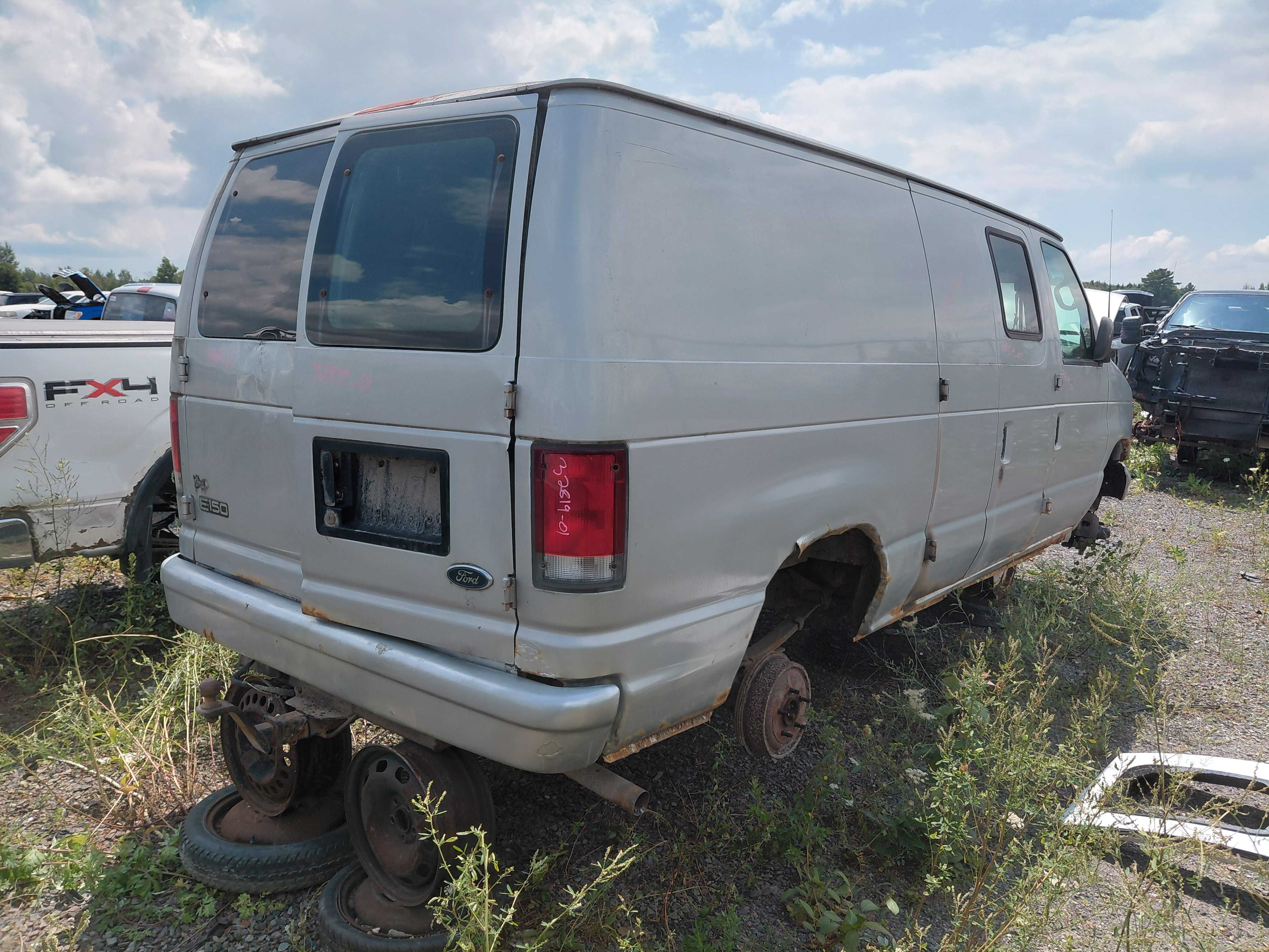 FORD ECONOLINE 2001
