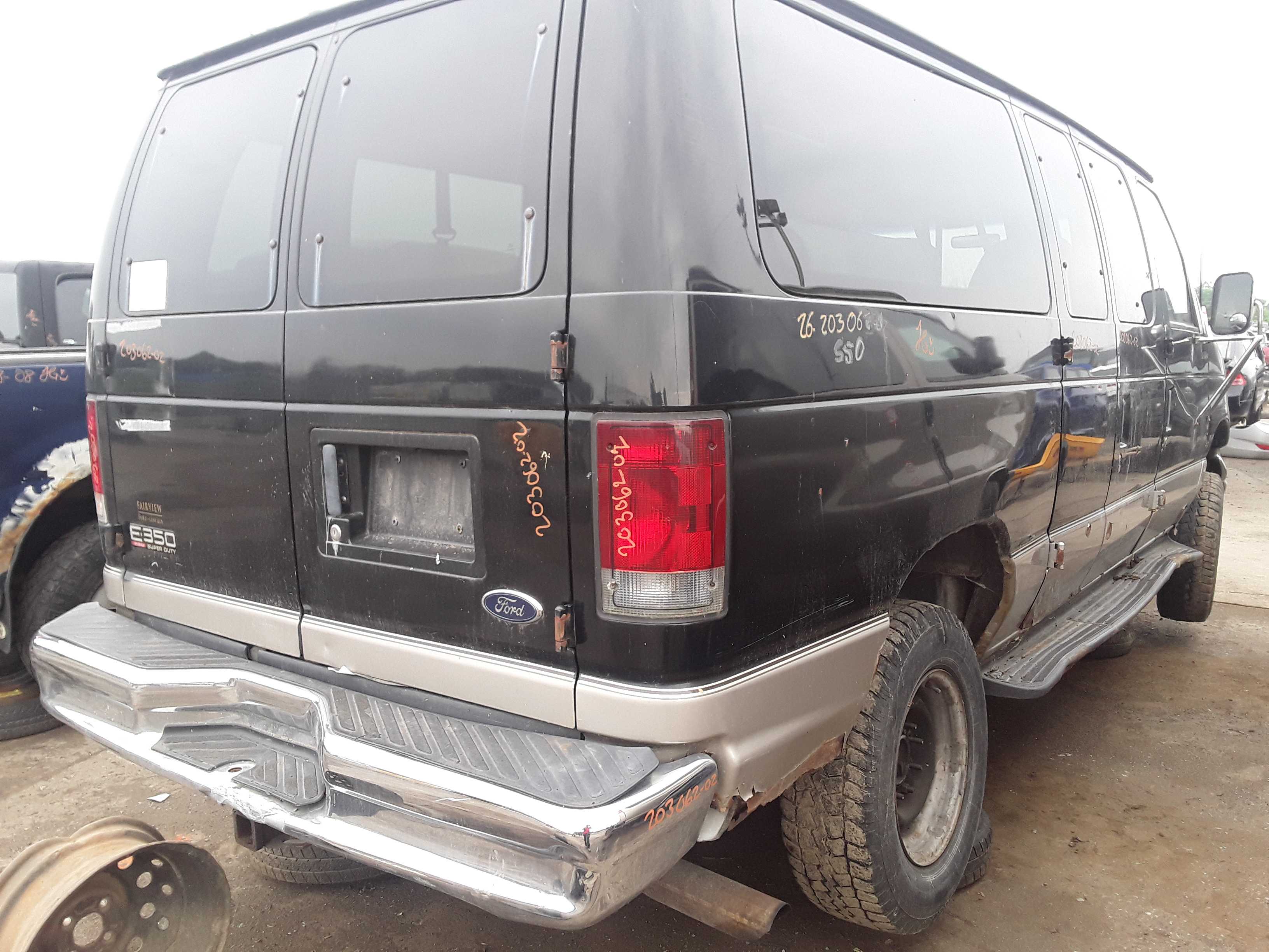 FORD ECONOLINE 2002
