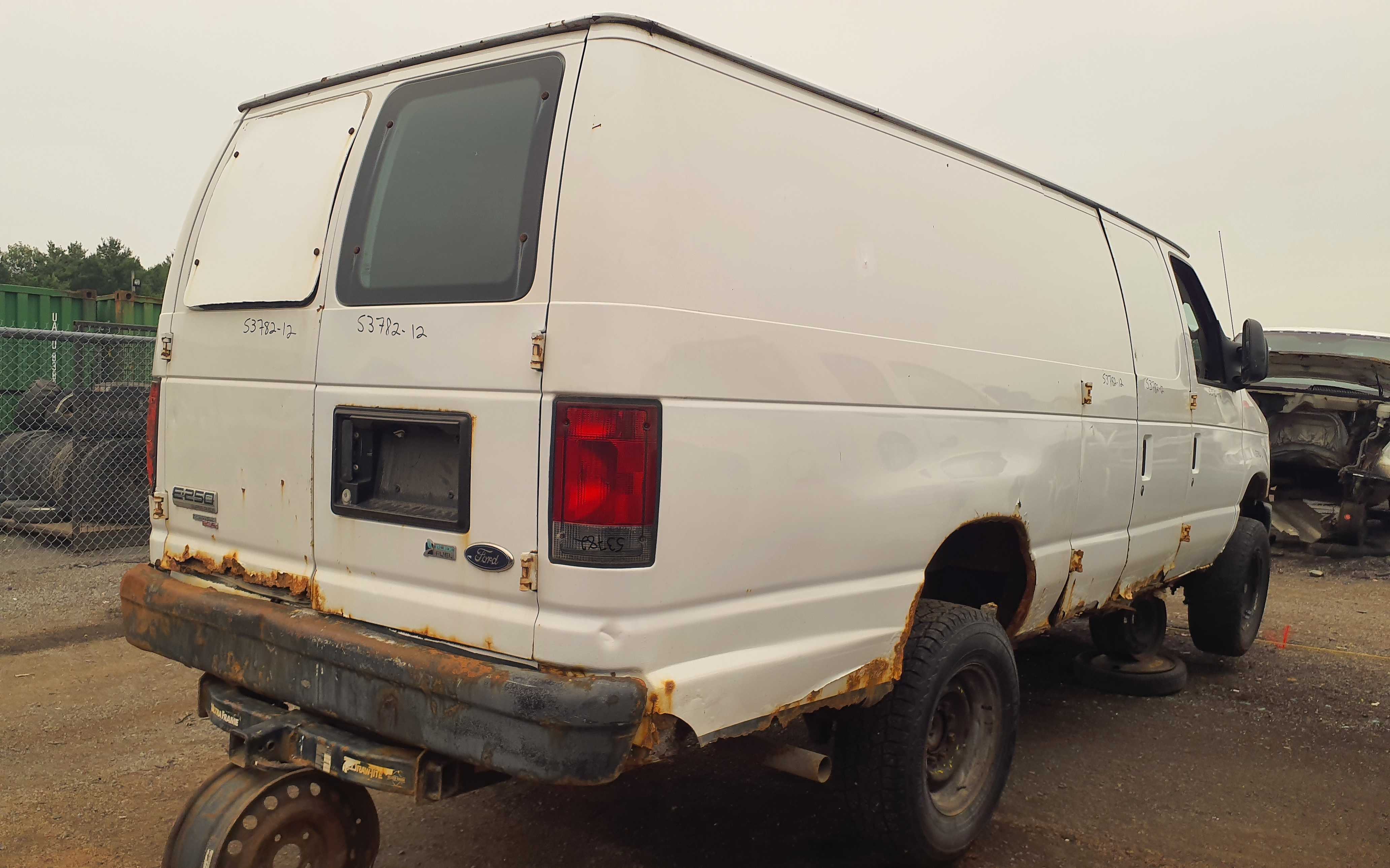 FORD ECONOLINE 2012
