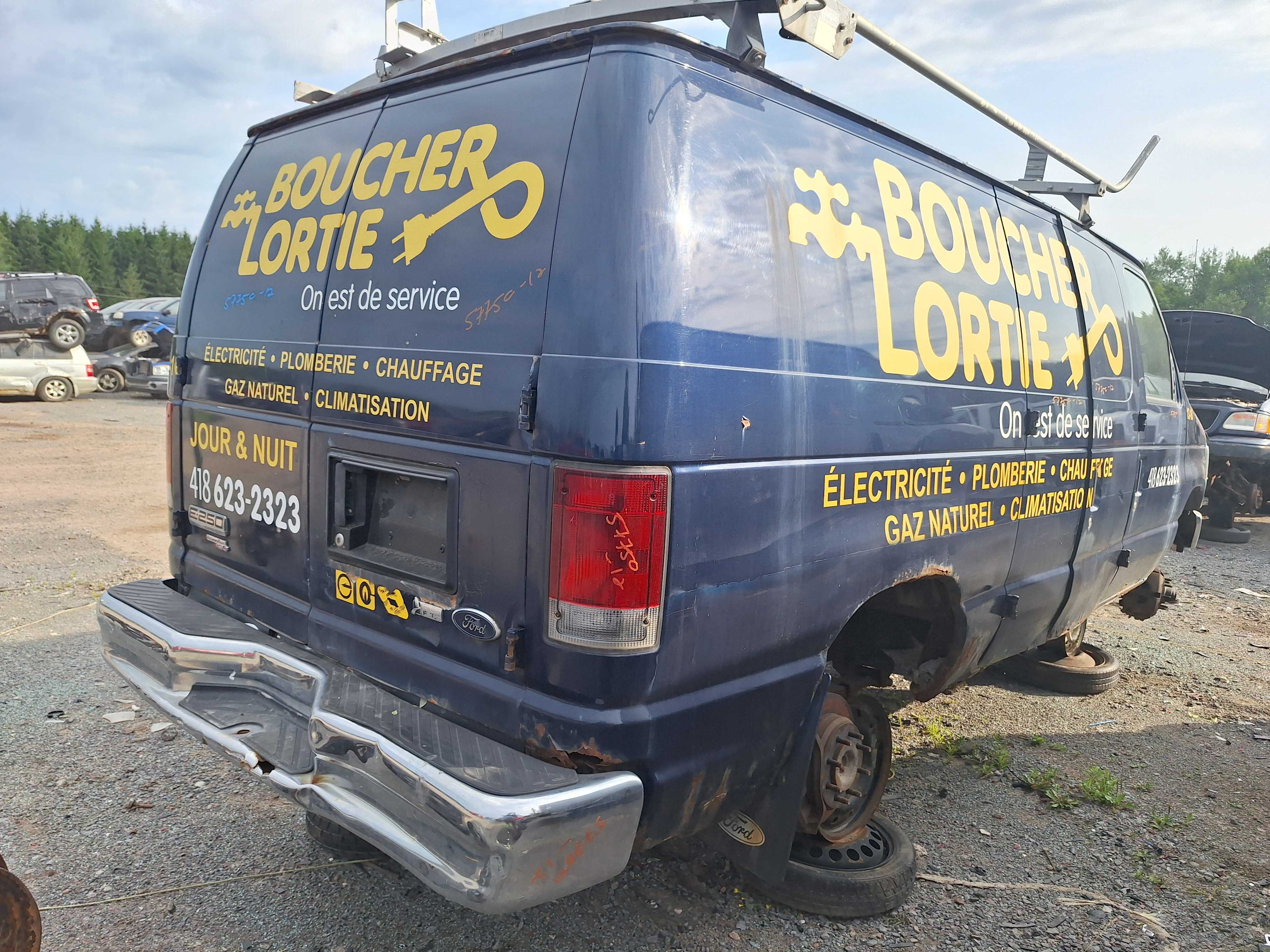 FORD ECONOLINE 2012