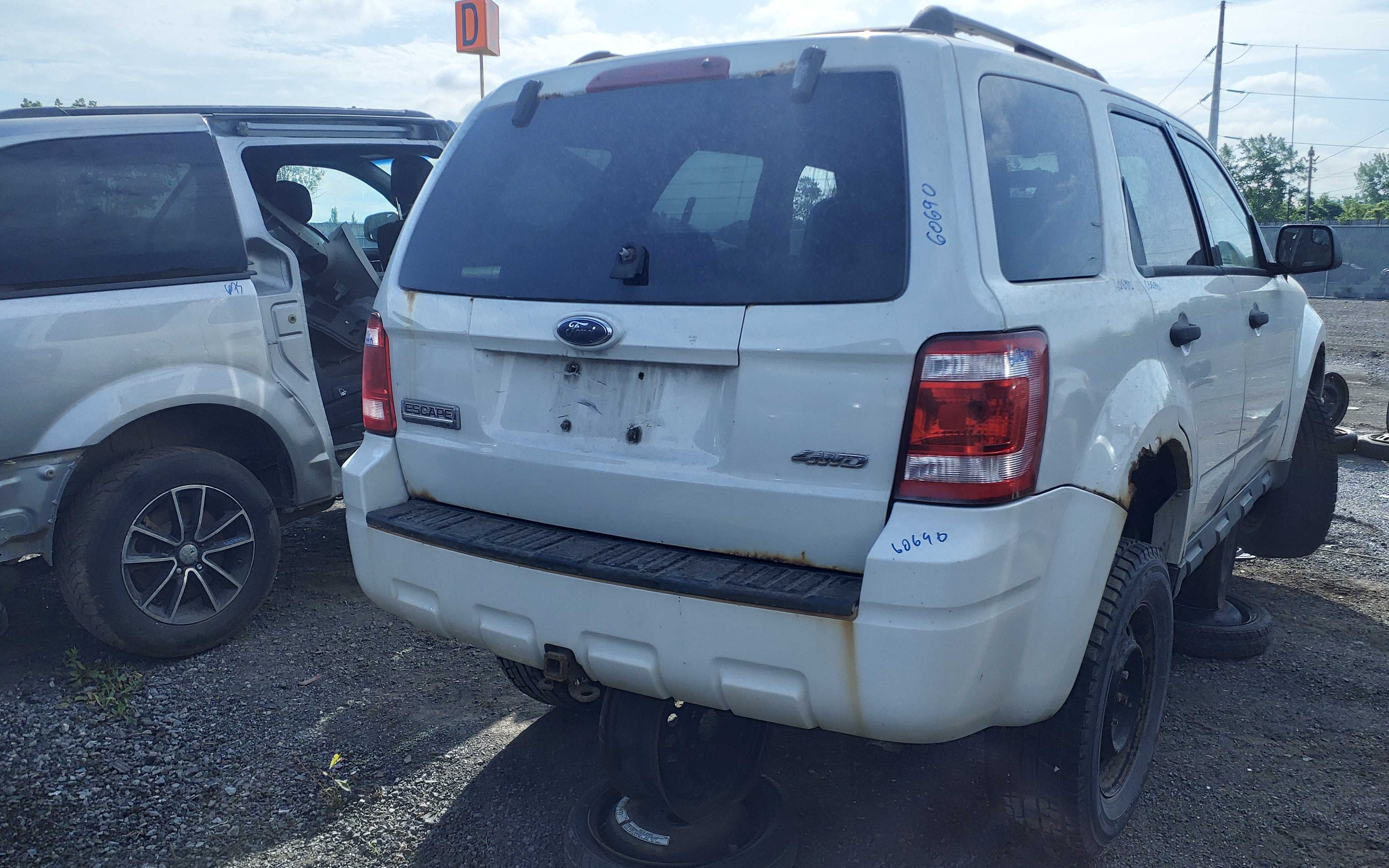 FORD ESCAPE 2011