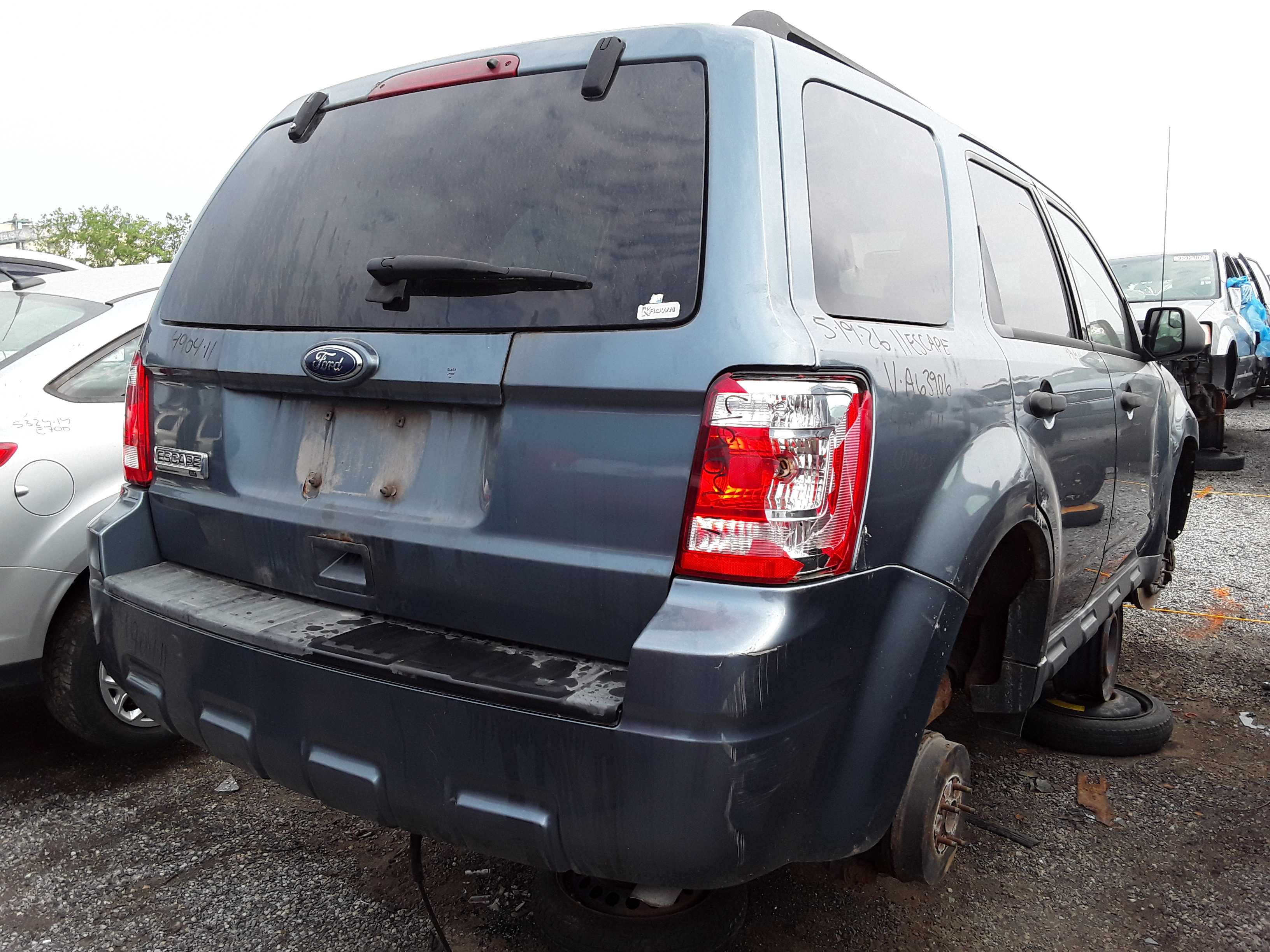 FORD ESCAPE 2011