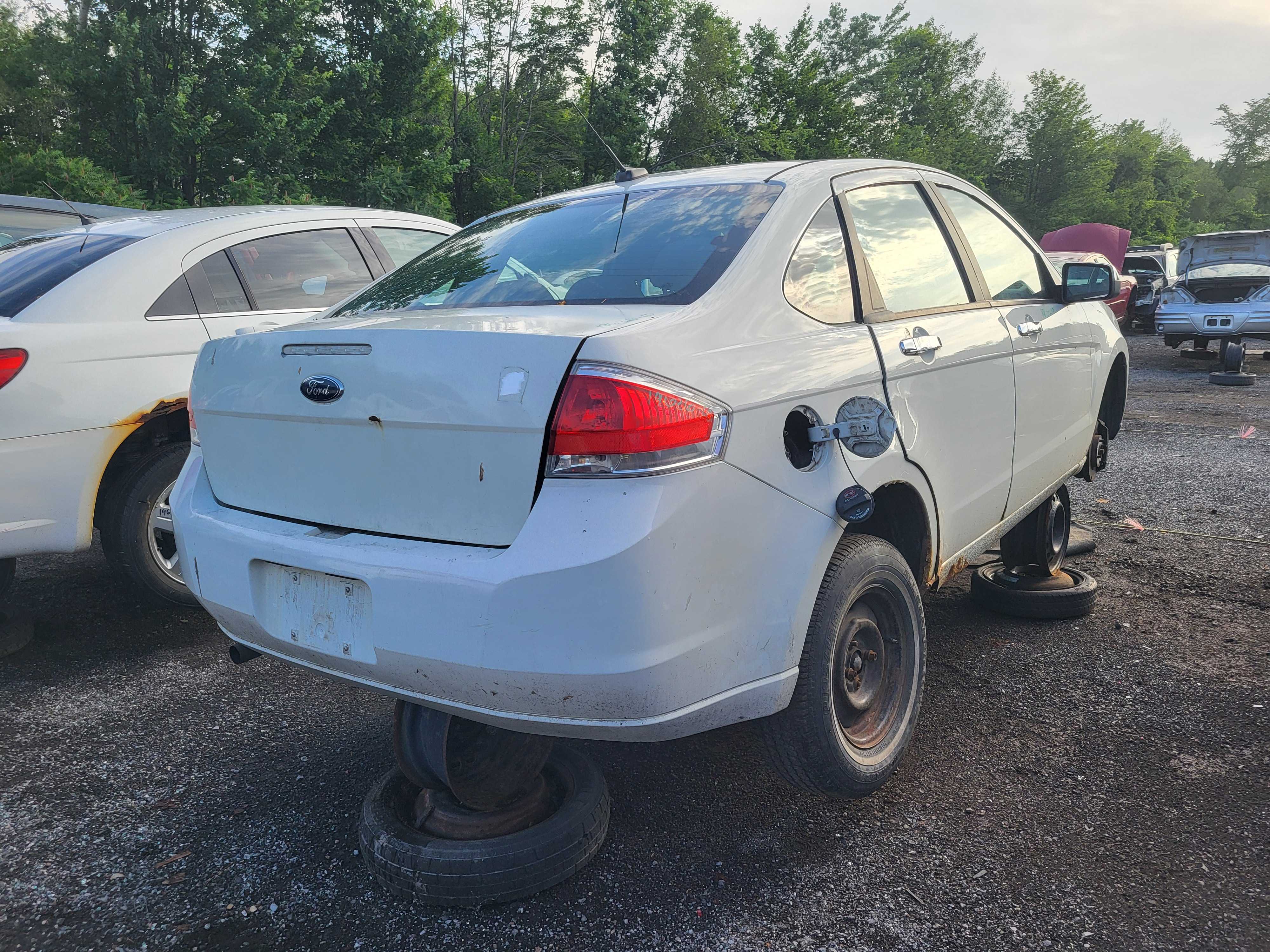 FORD FOCUS 2010