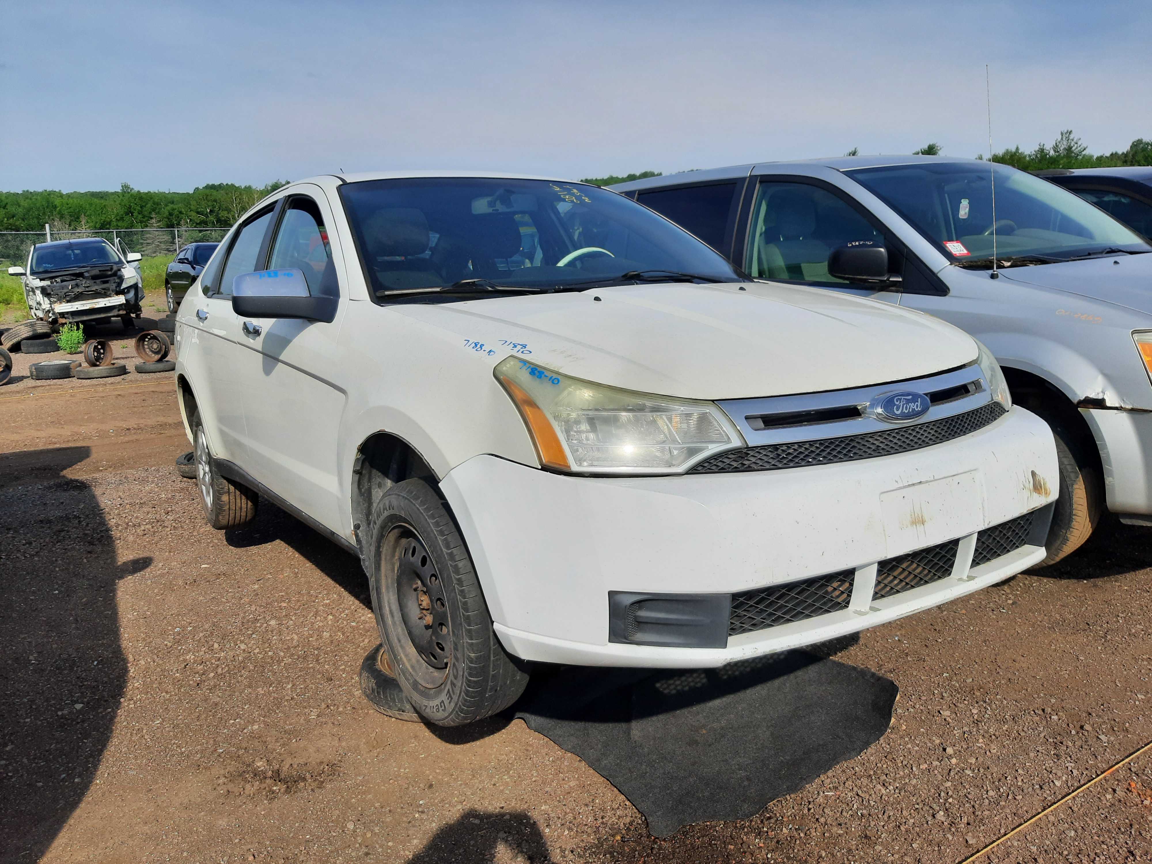 FORD FOCUS 2010