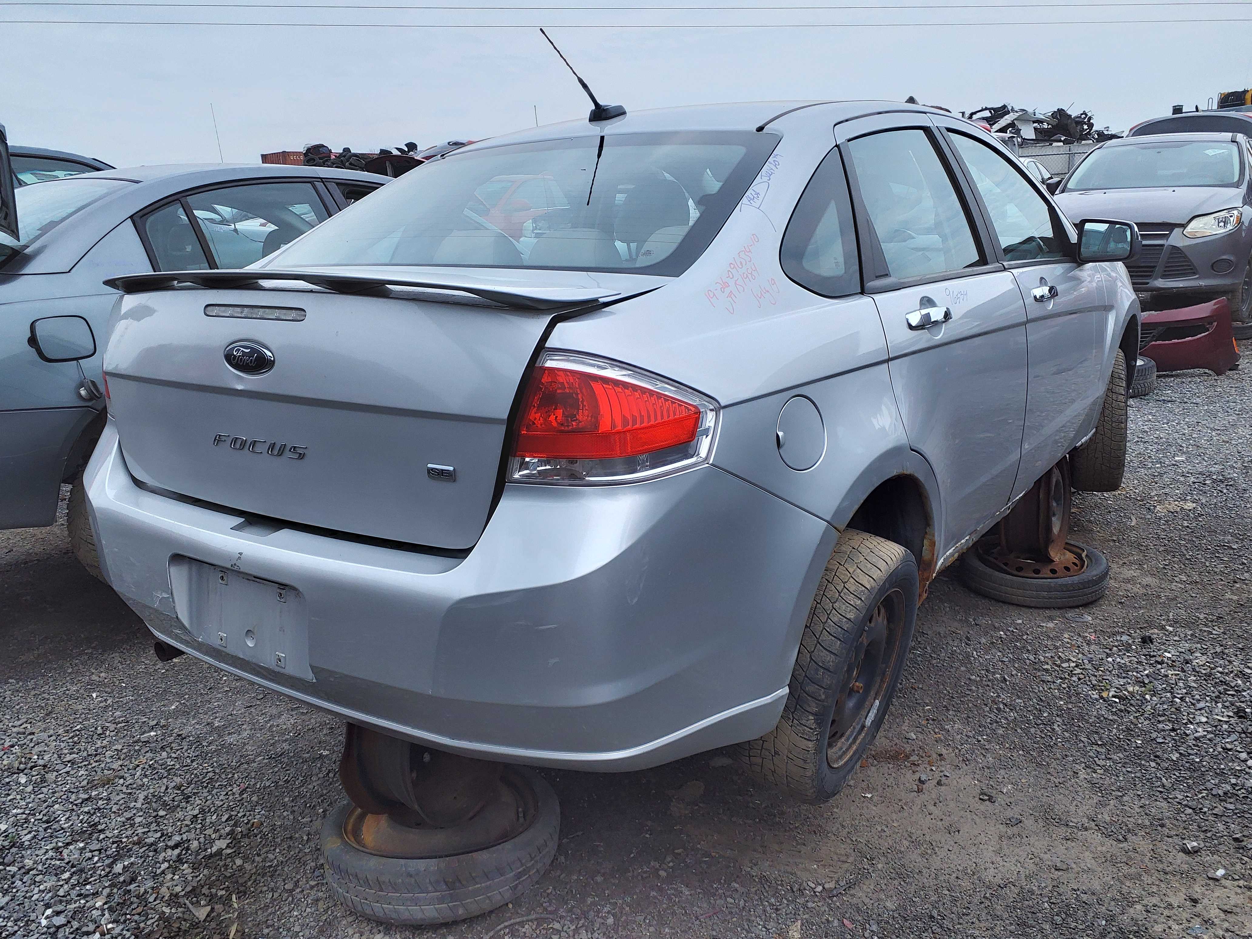 FORD FOCUS 2010
