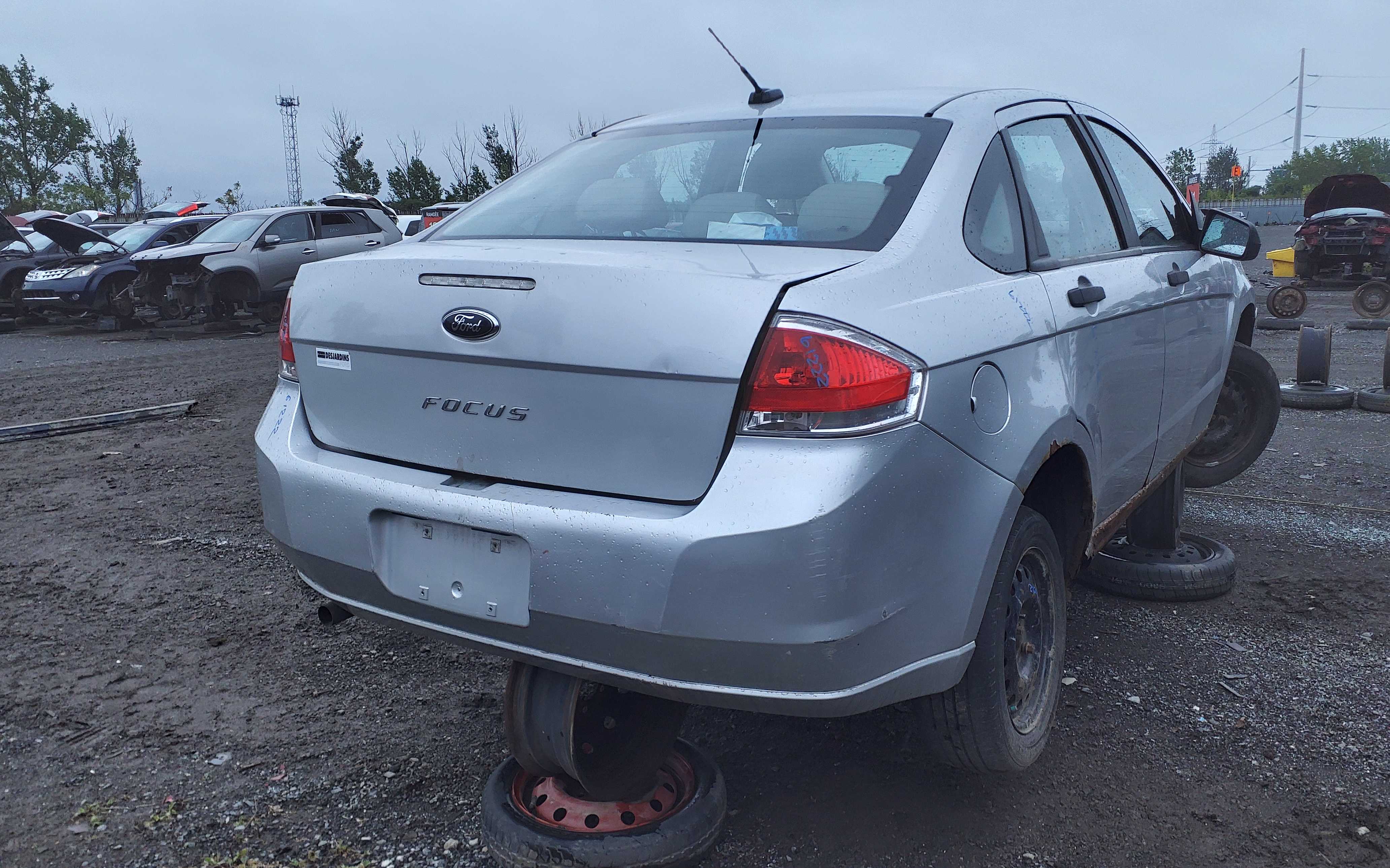 FORD FOCUS 2010