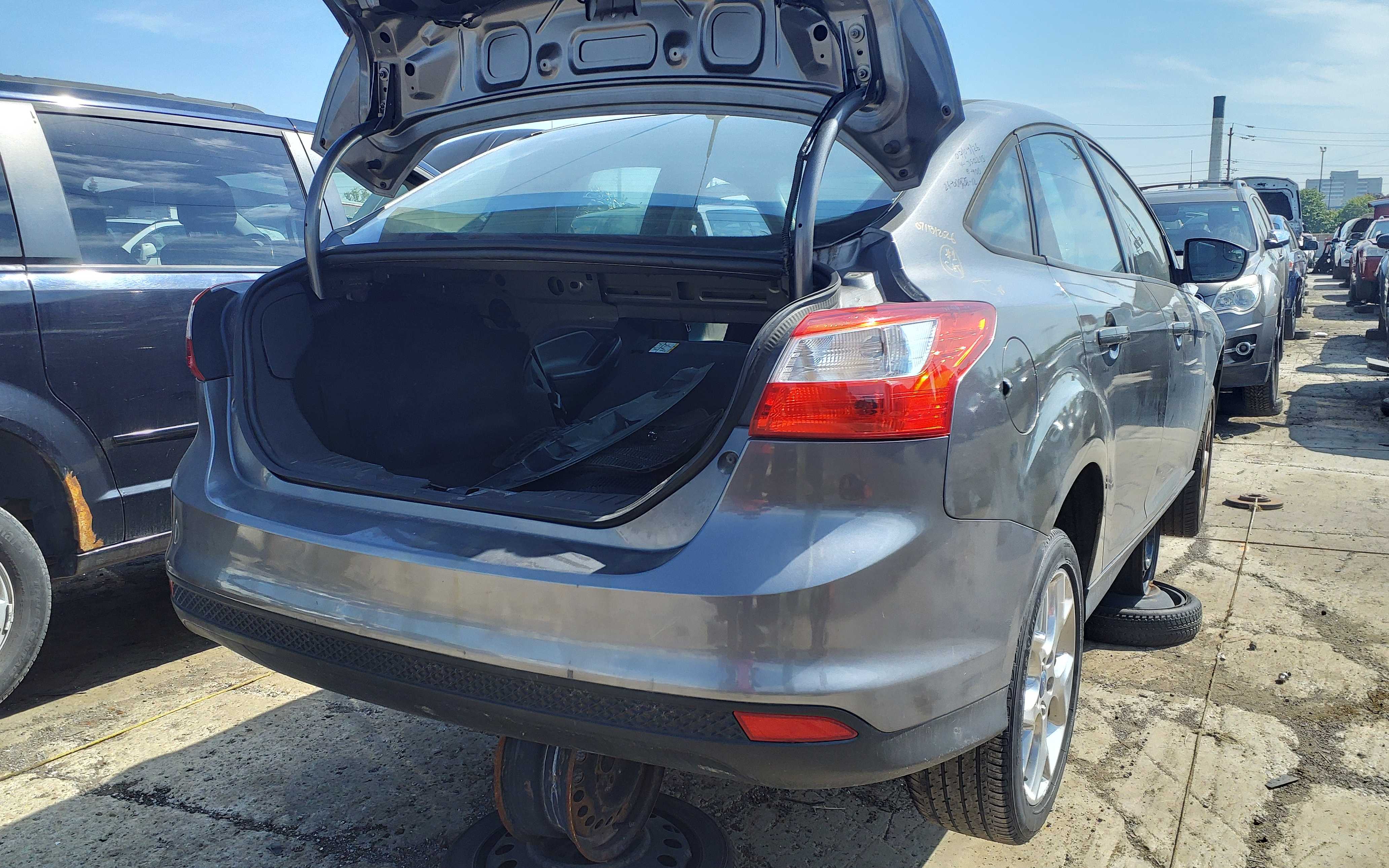FORD FOCUS 2012