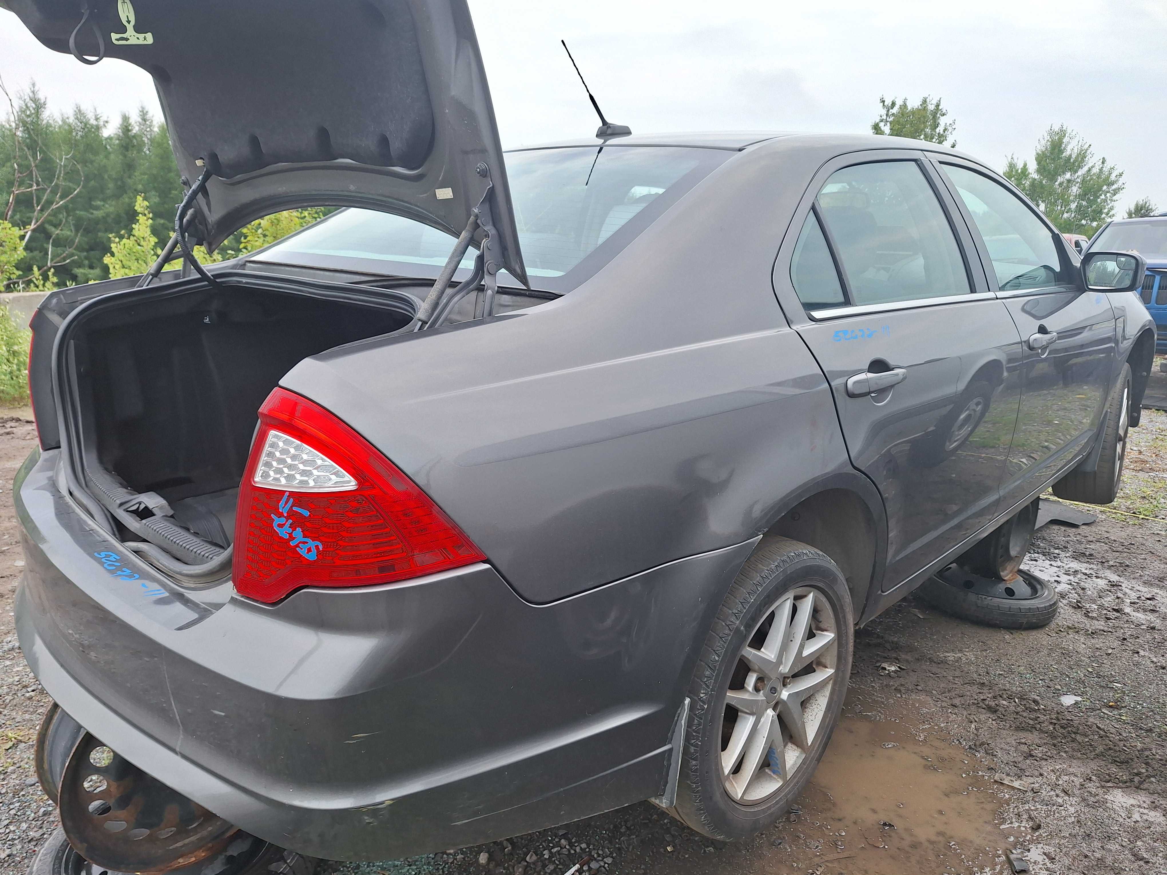 FORD FUSION 2011