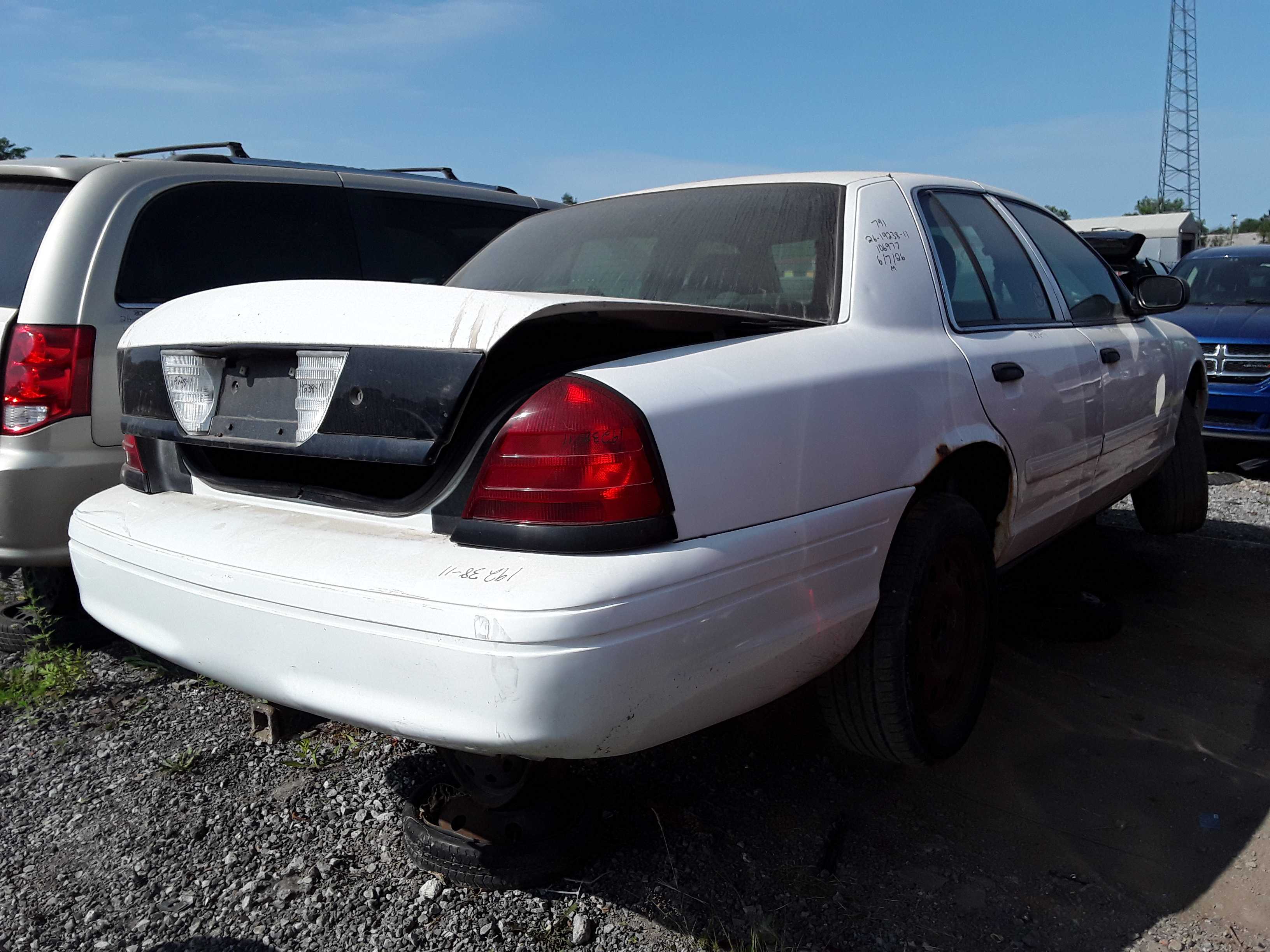 FORD POLICE INTERCEPTOR 2011