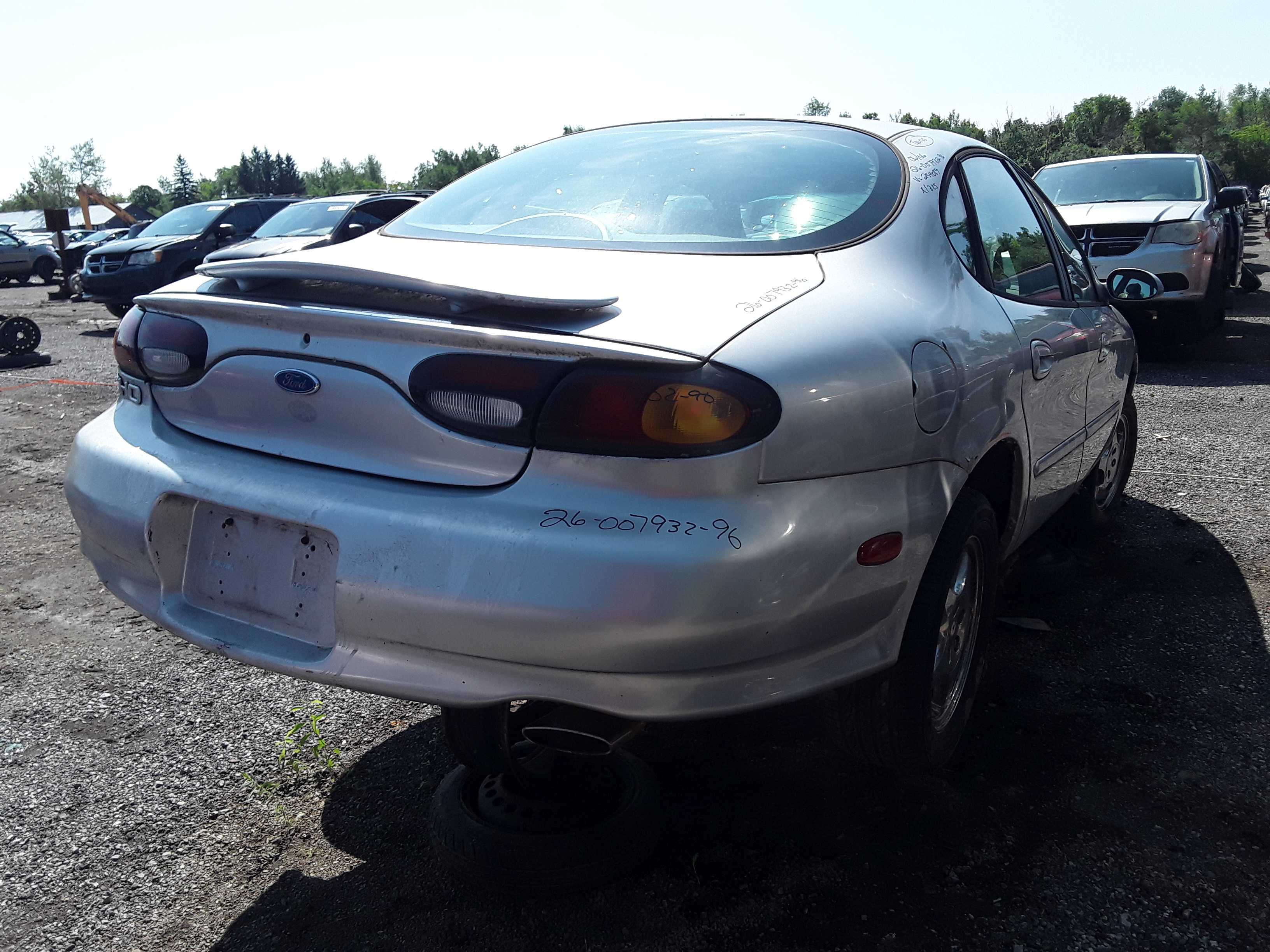 FORD TAURUS 1996