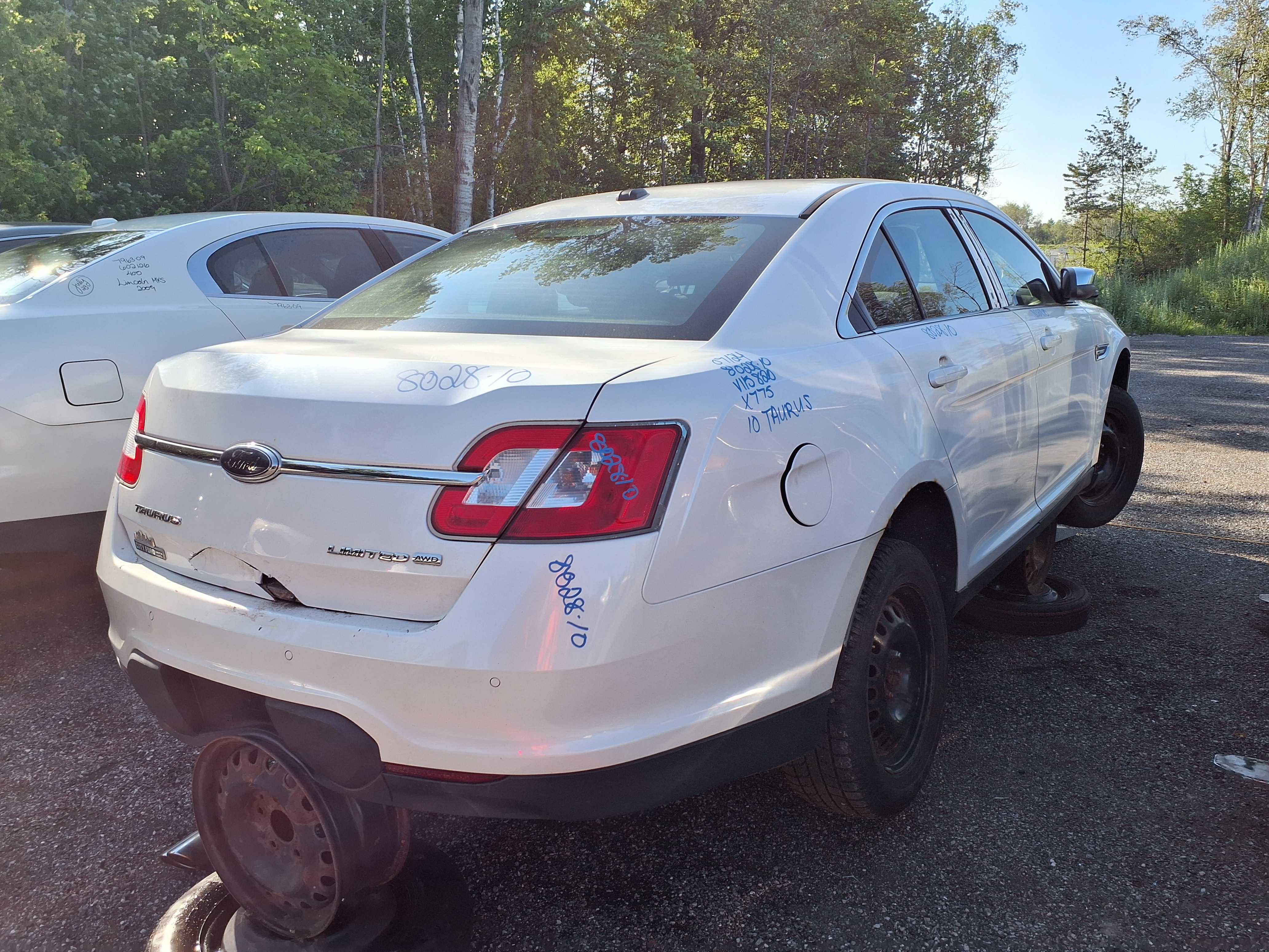 FORD TAURUS 2010