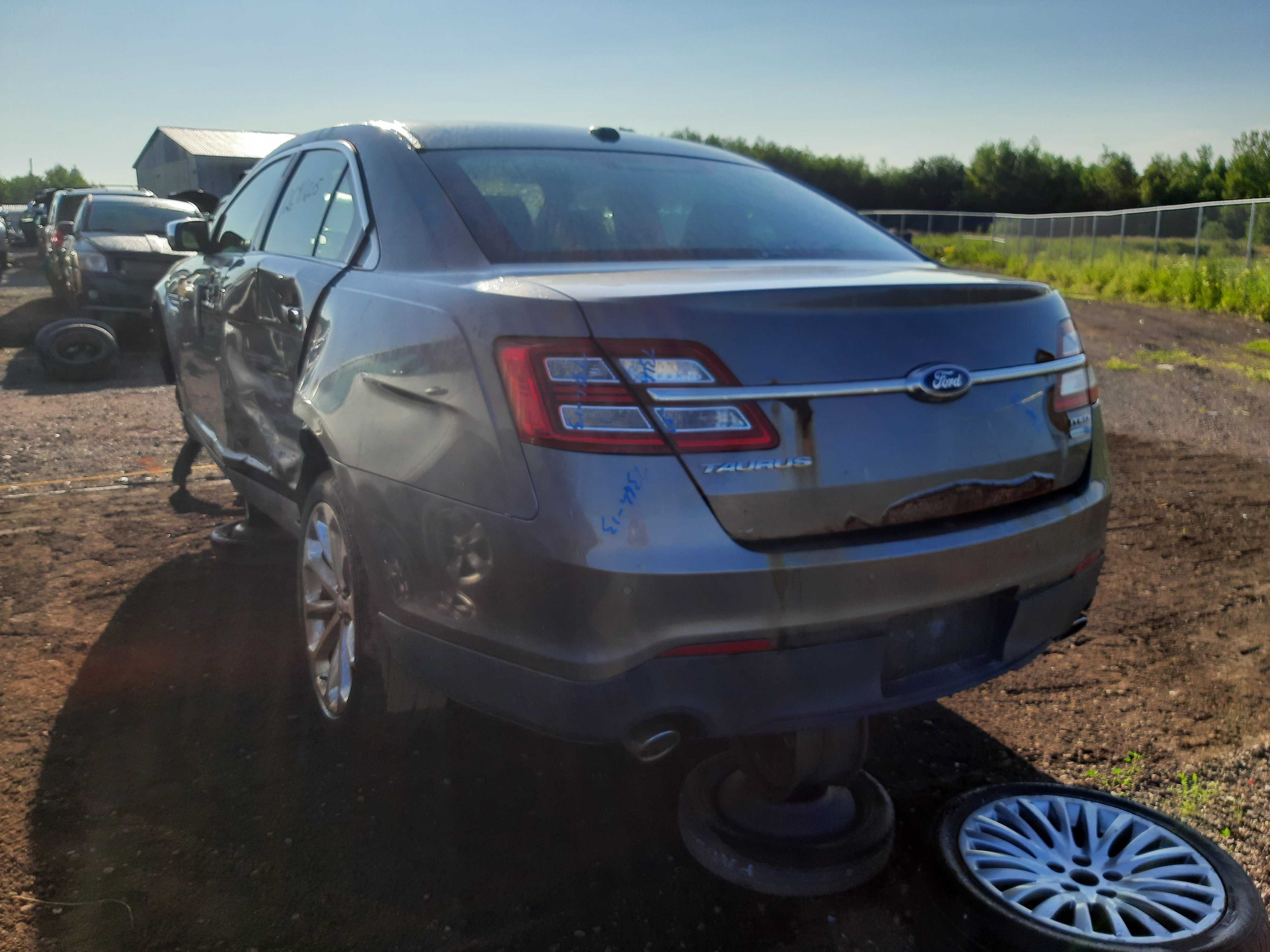 FORD TAURUS 2013