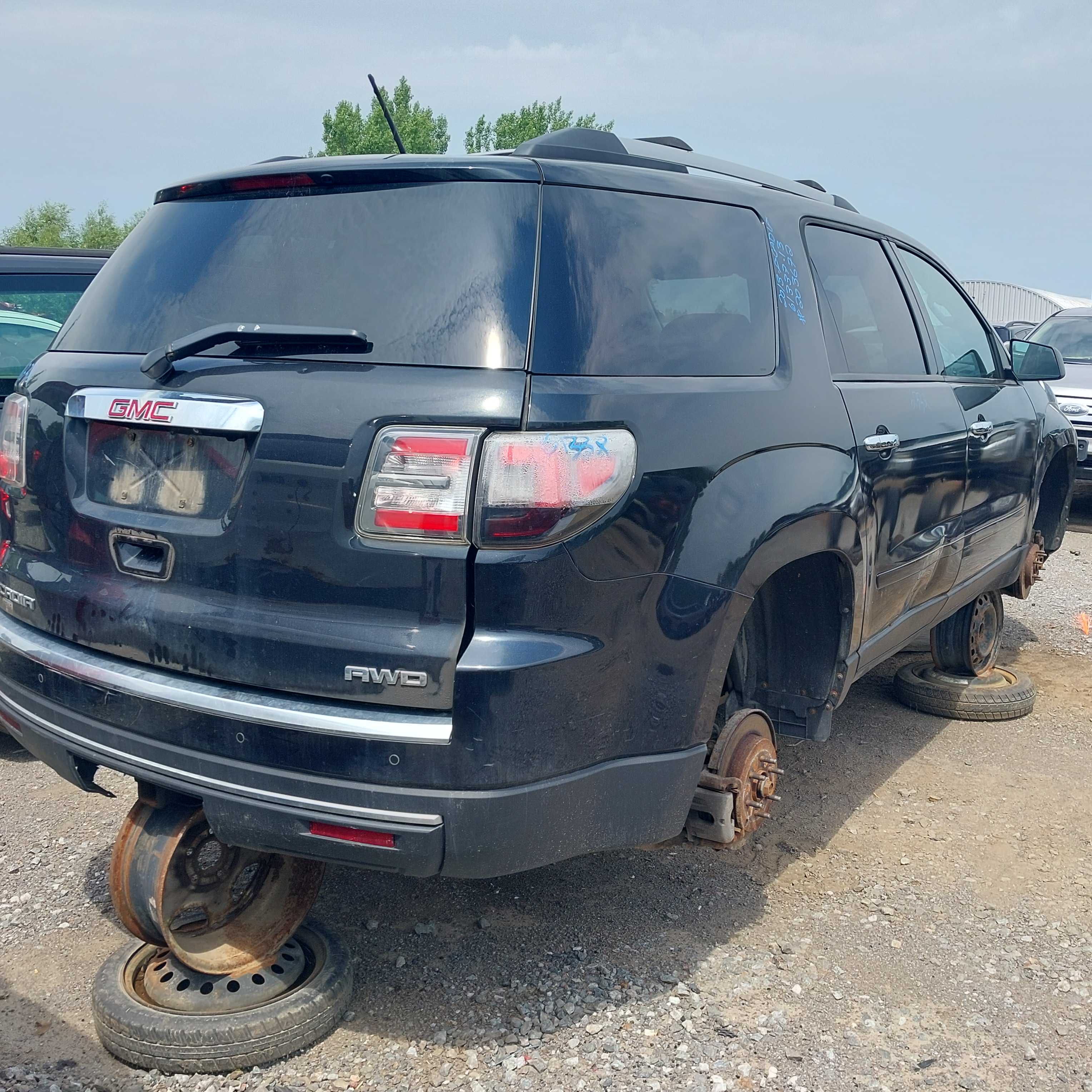 GMC ACADIA 2013