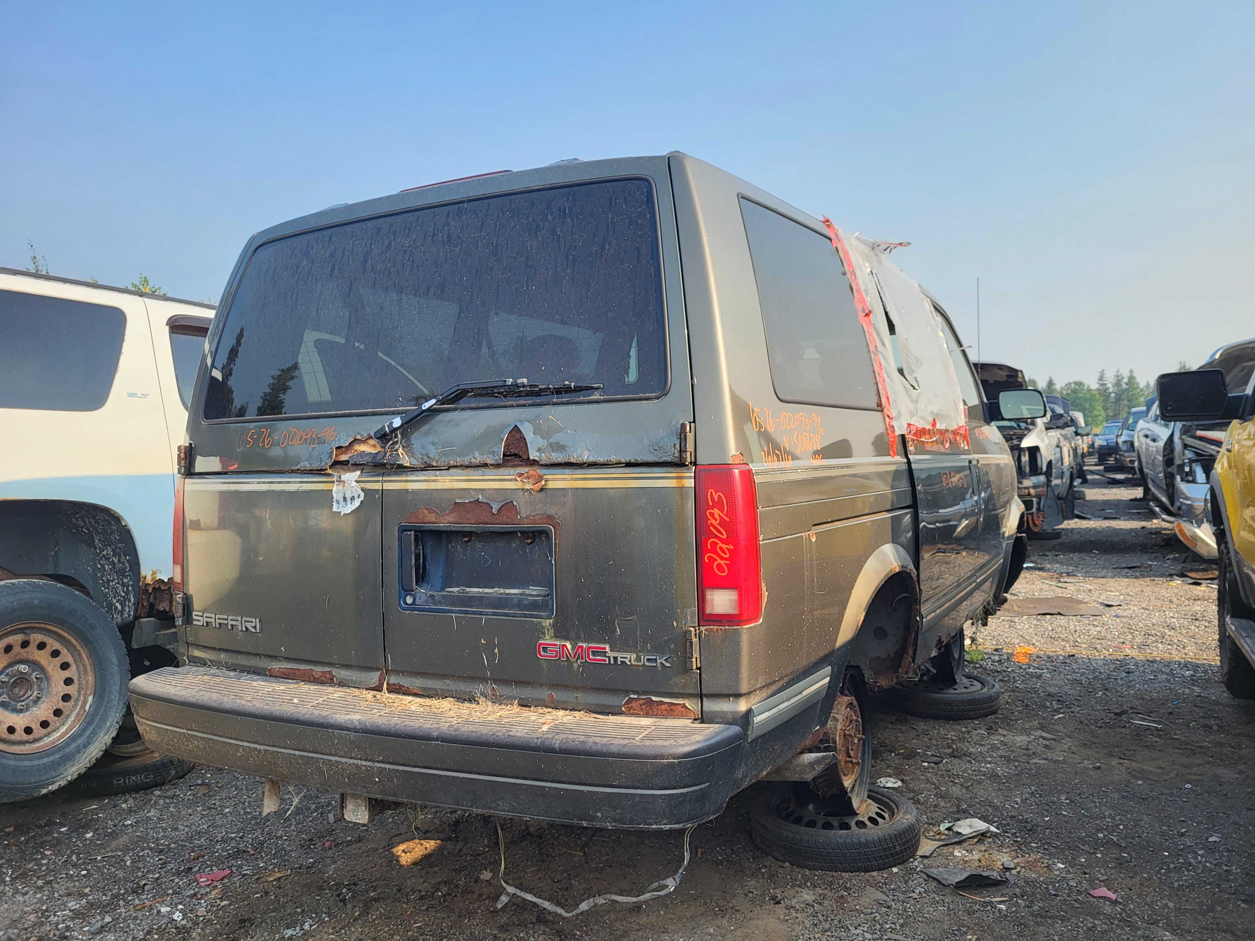 GMC SAFARI 1996