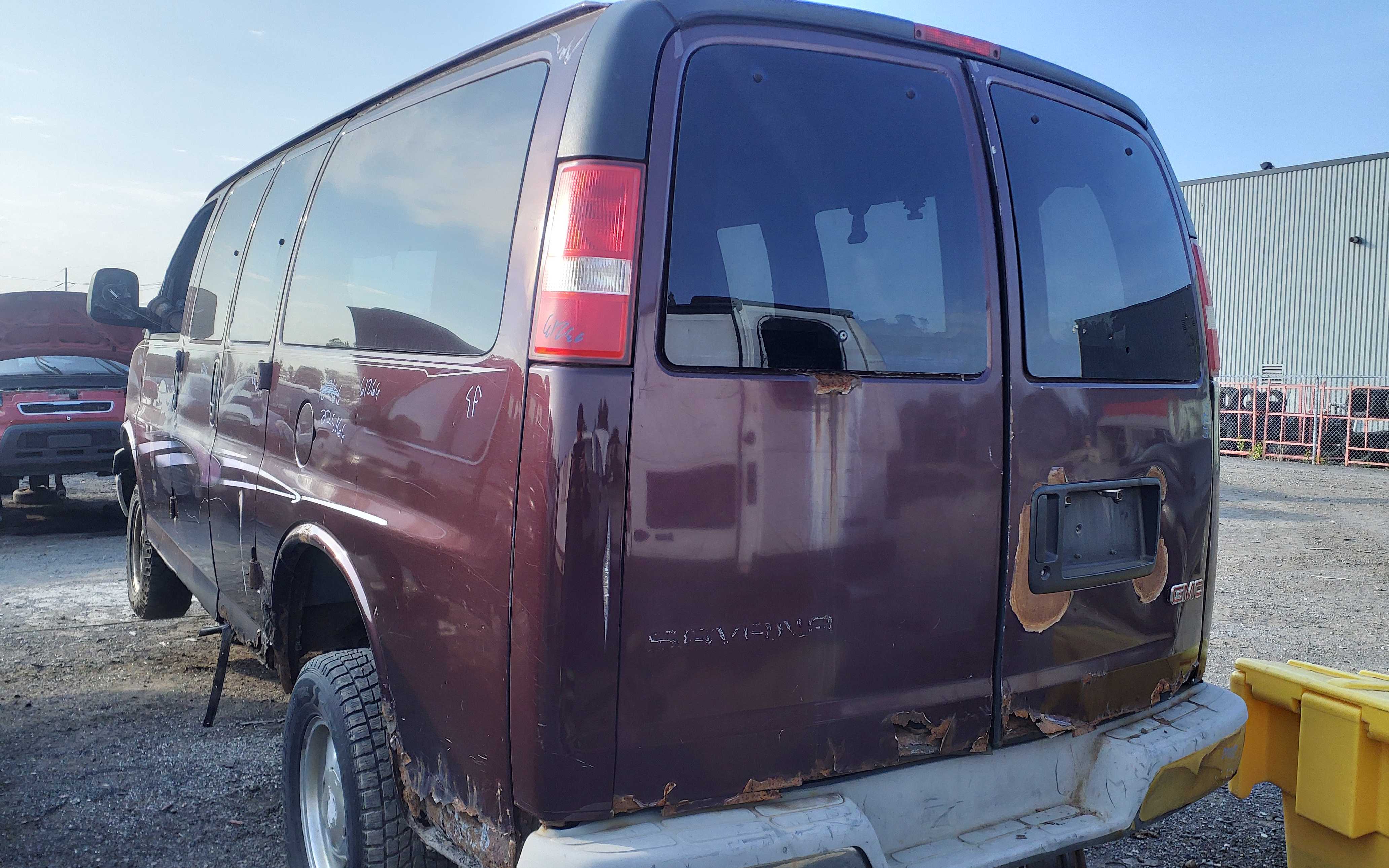 GMC SAVANA CARGO 2003