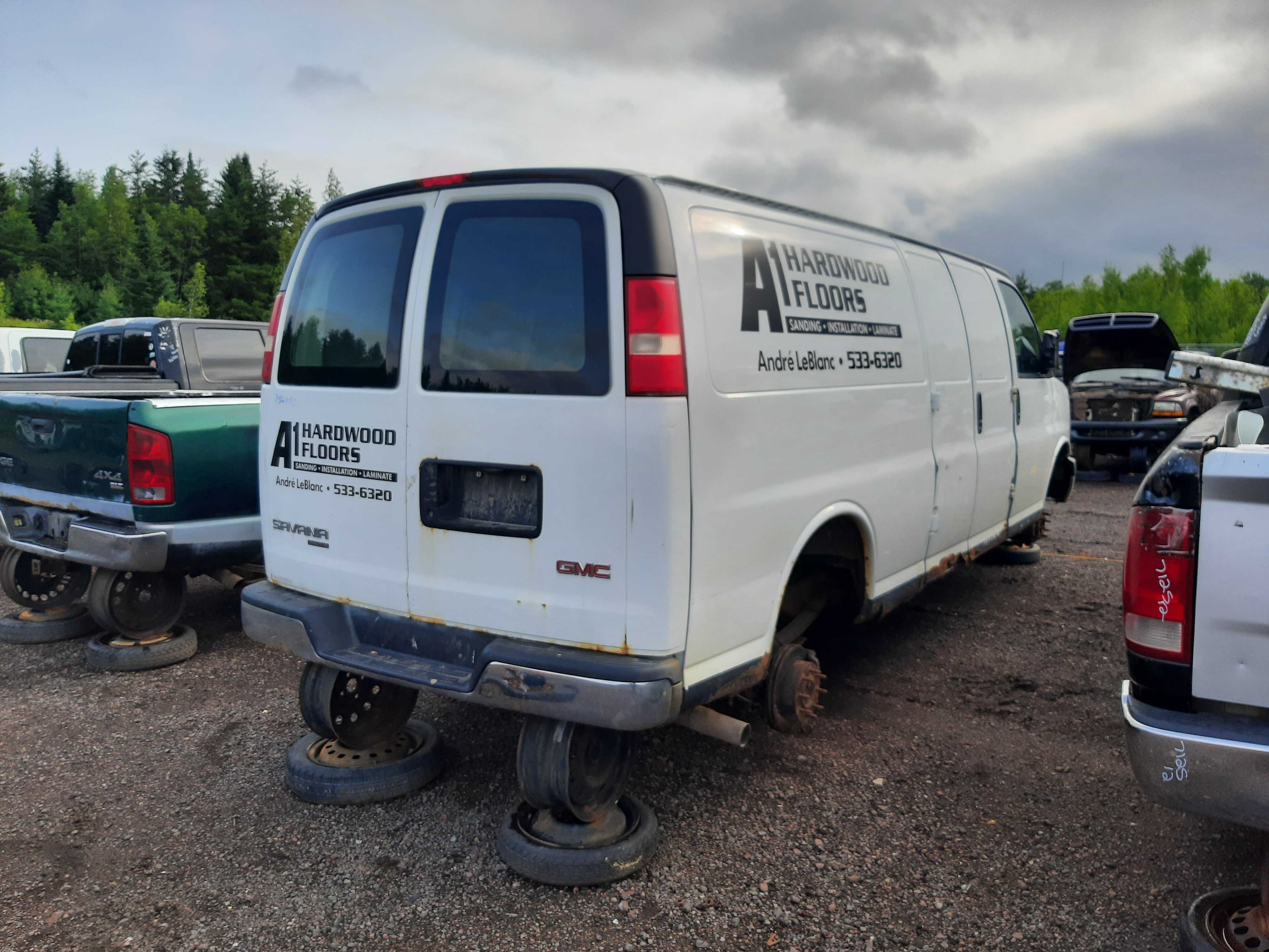 GMC SAVANA CARGO 2013