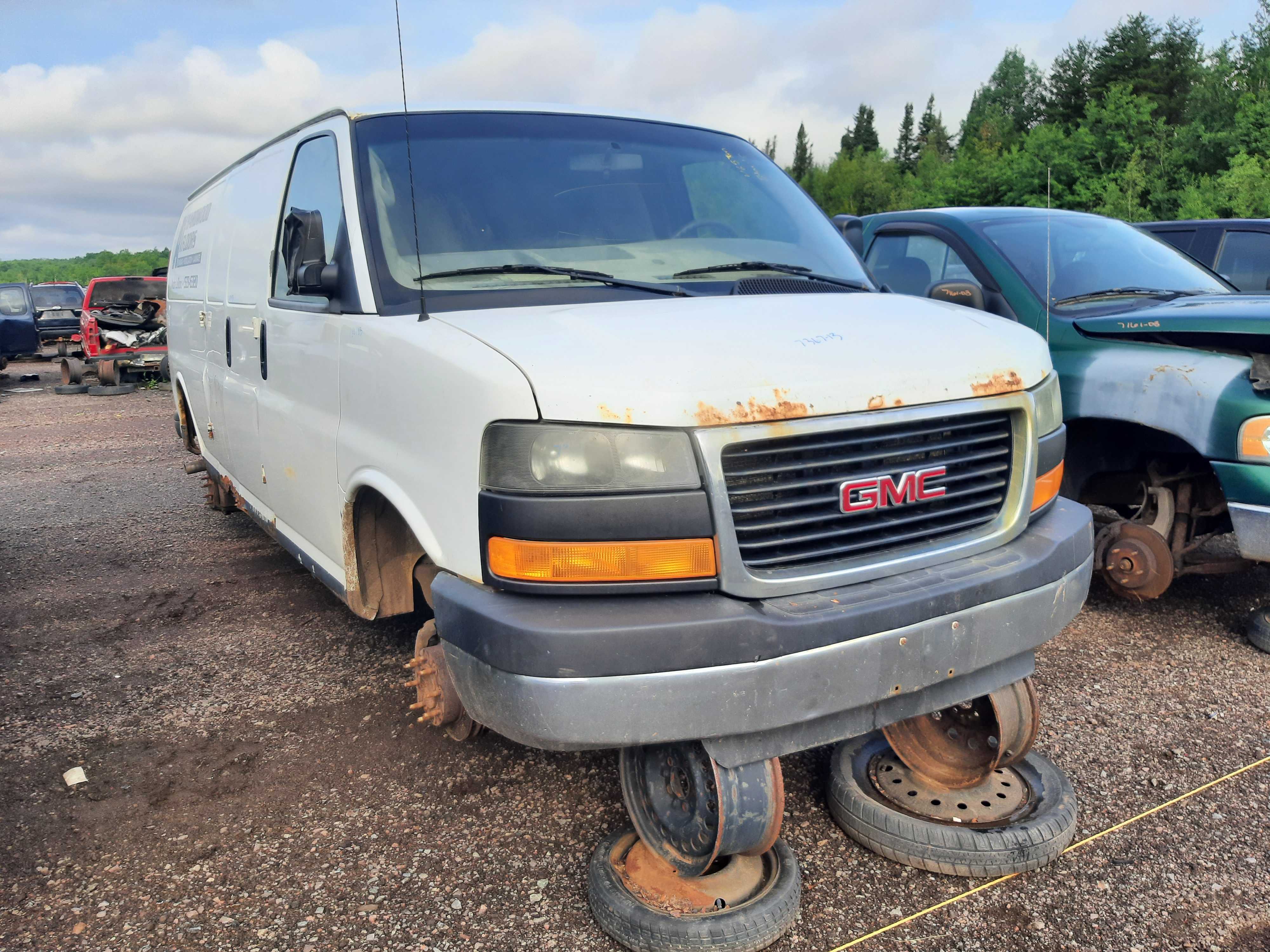 GMC SAVANA CARGO 2013