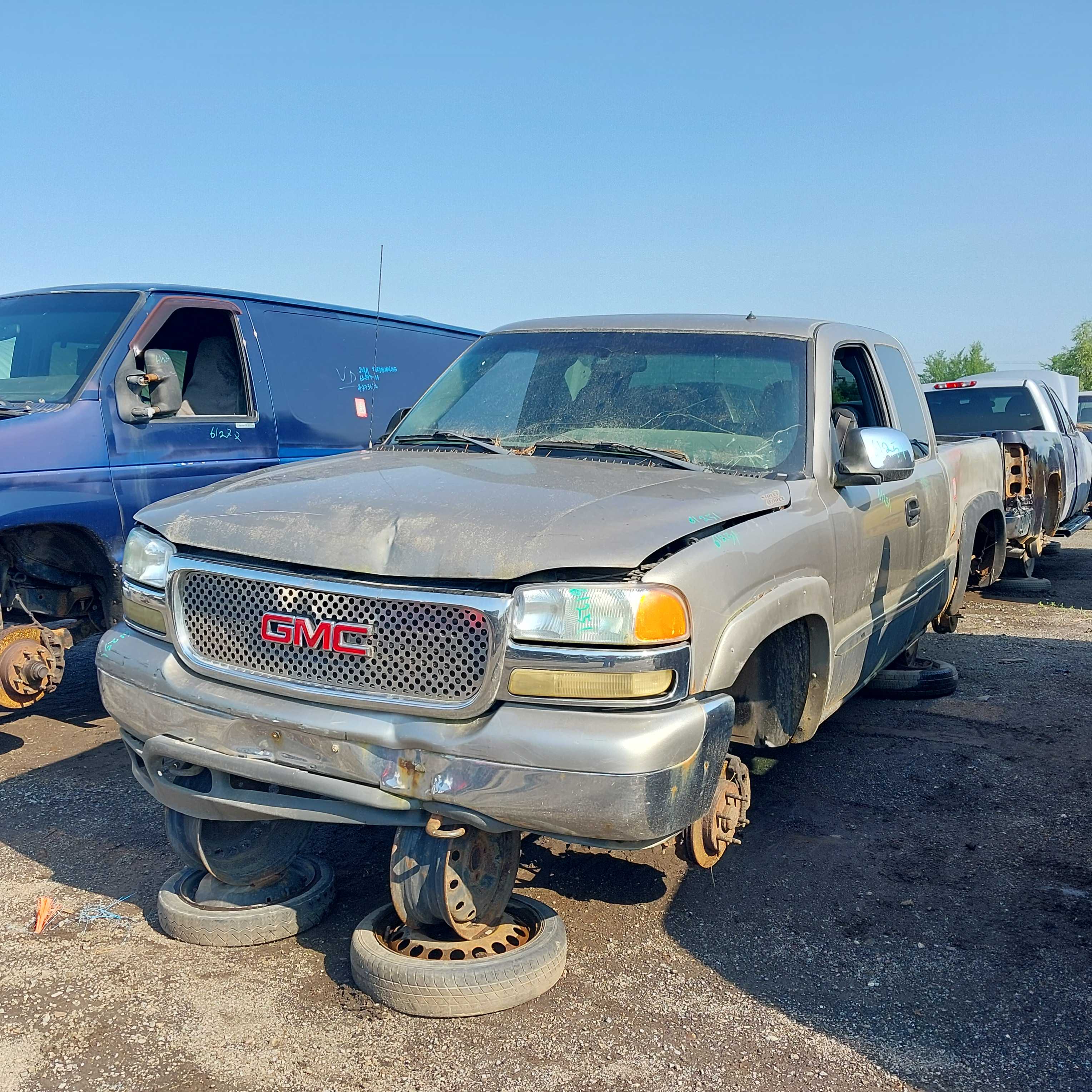 GMC SIERRA 1500 2002