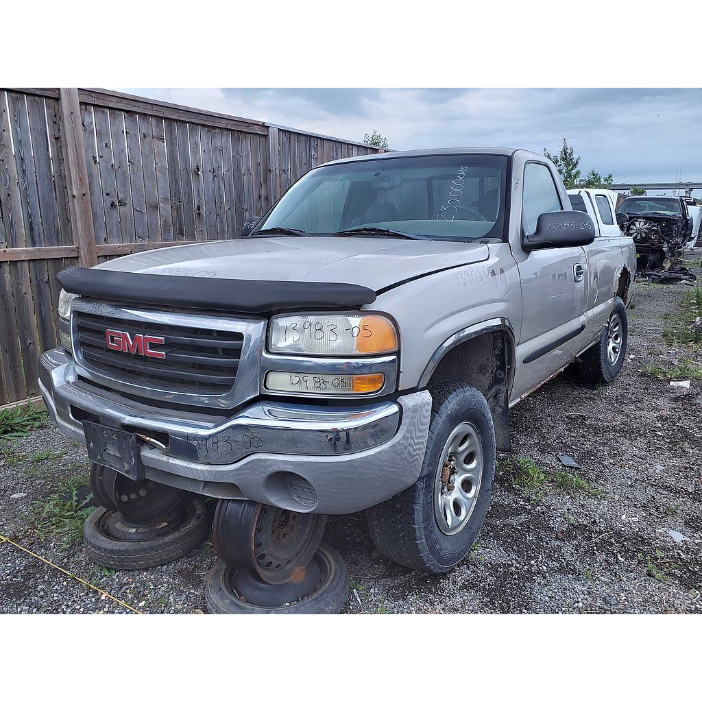 GMC SIERRA 1500 2005