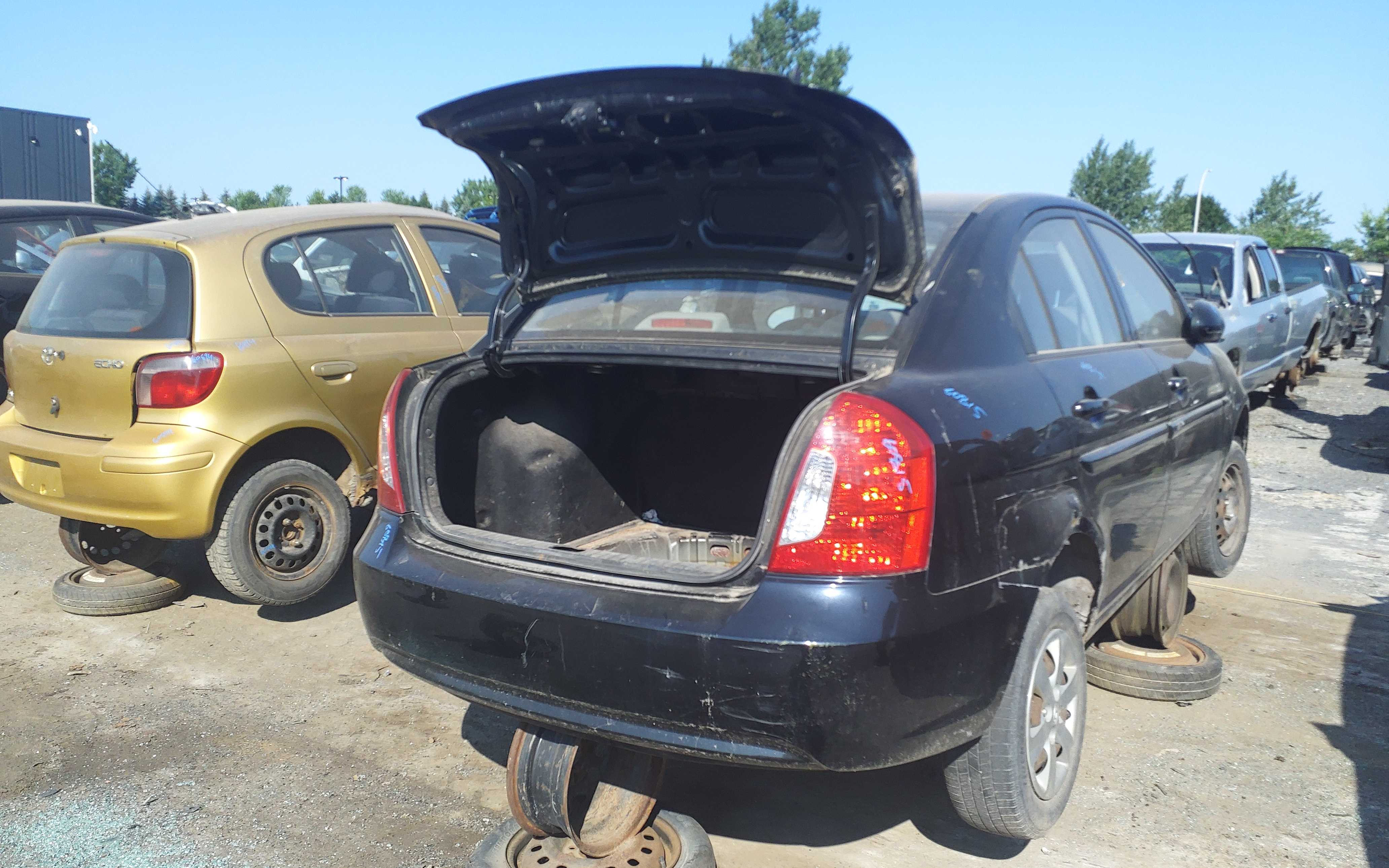 HYUNDAI ACCENT 2009