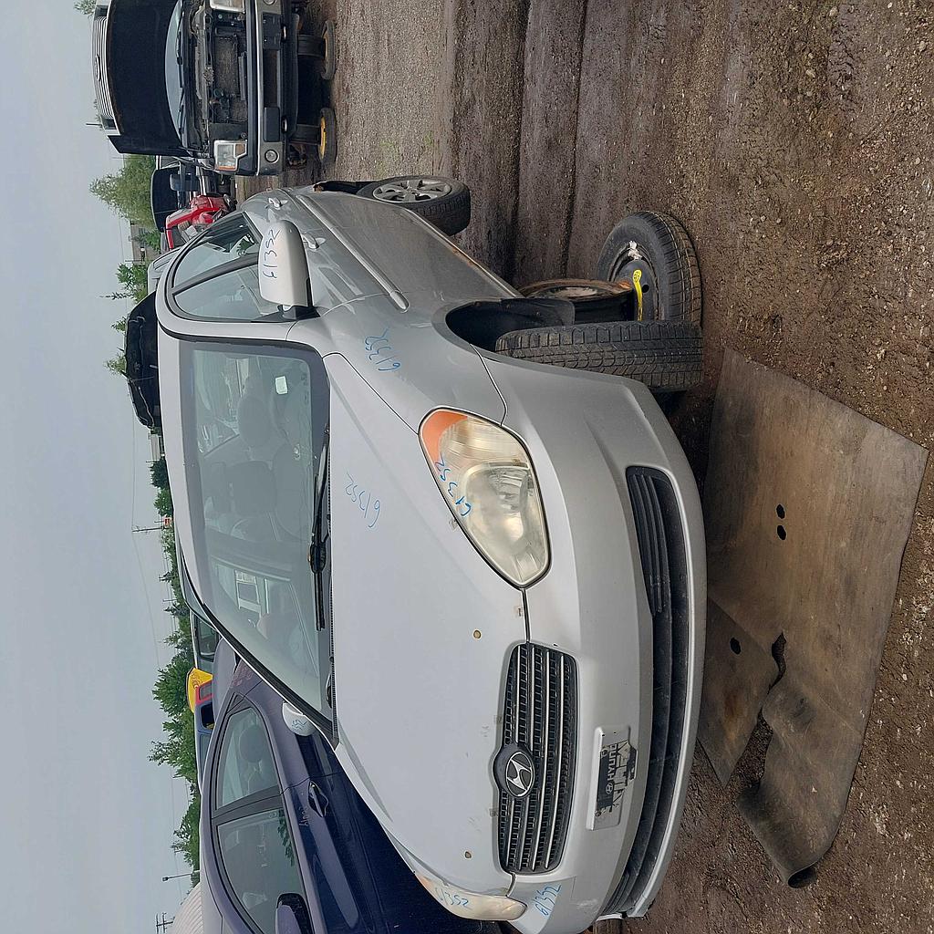 HYUNDAI ACCENT 2009