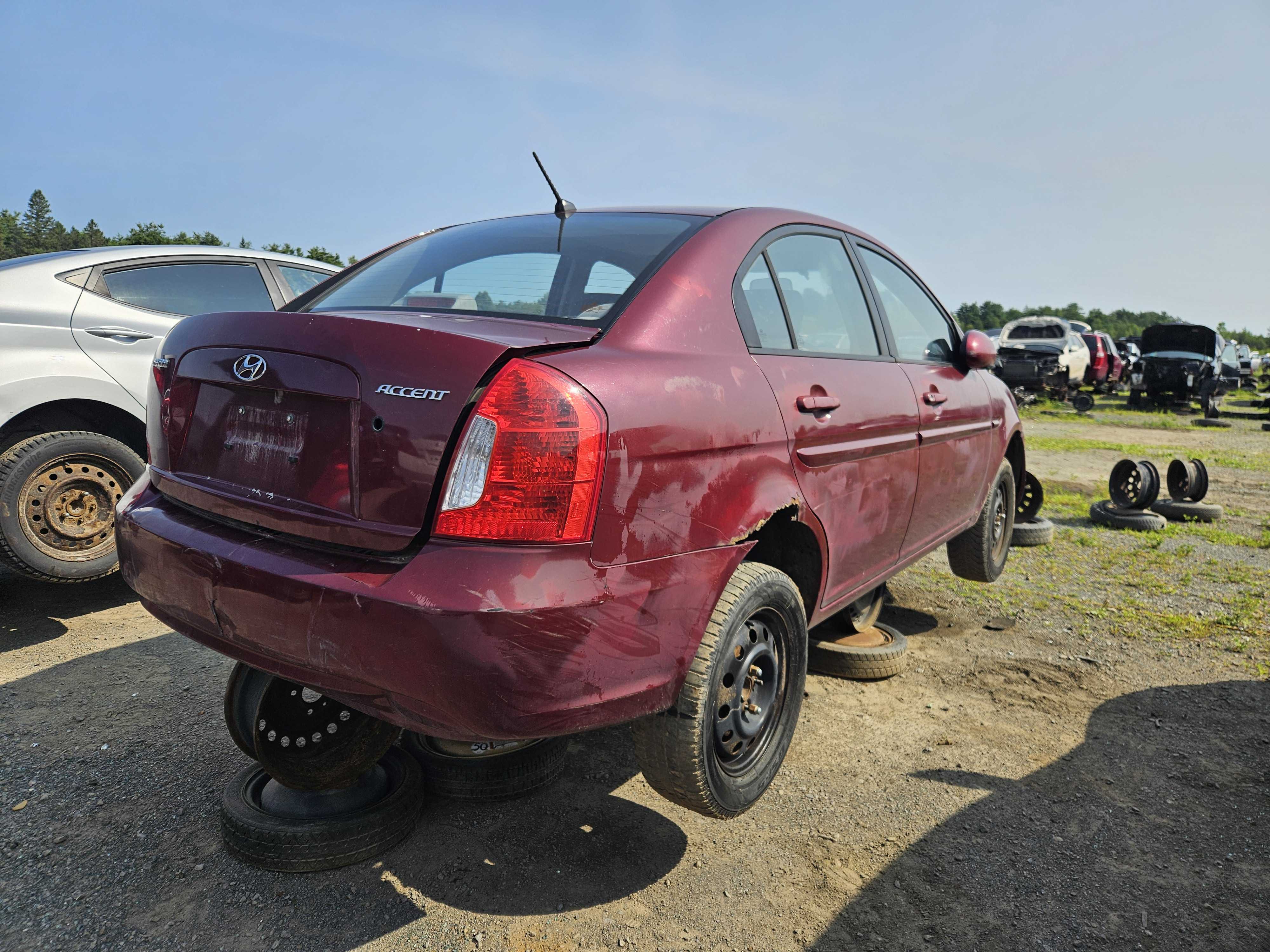 HYUNDAI ACCENT 2009