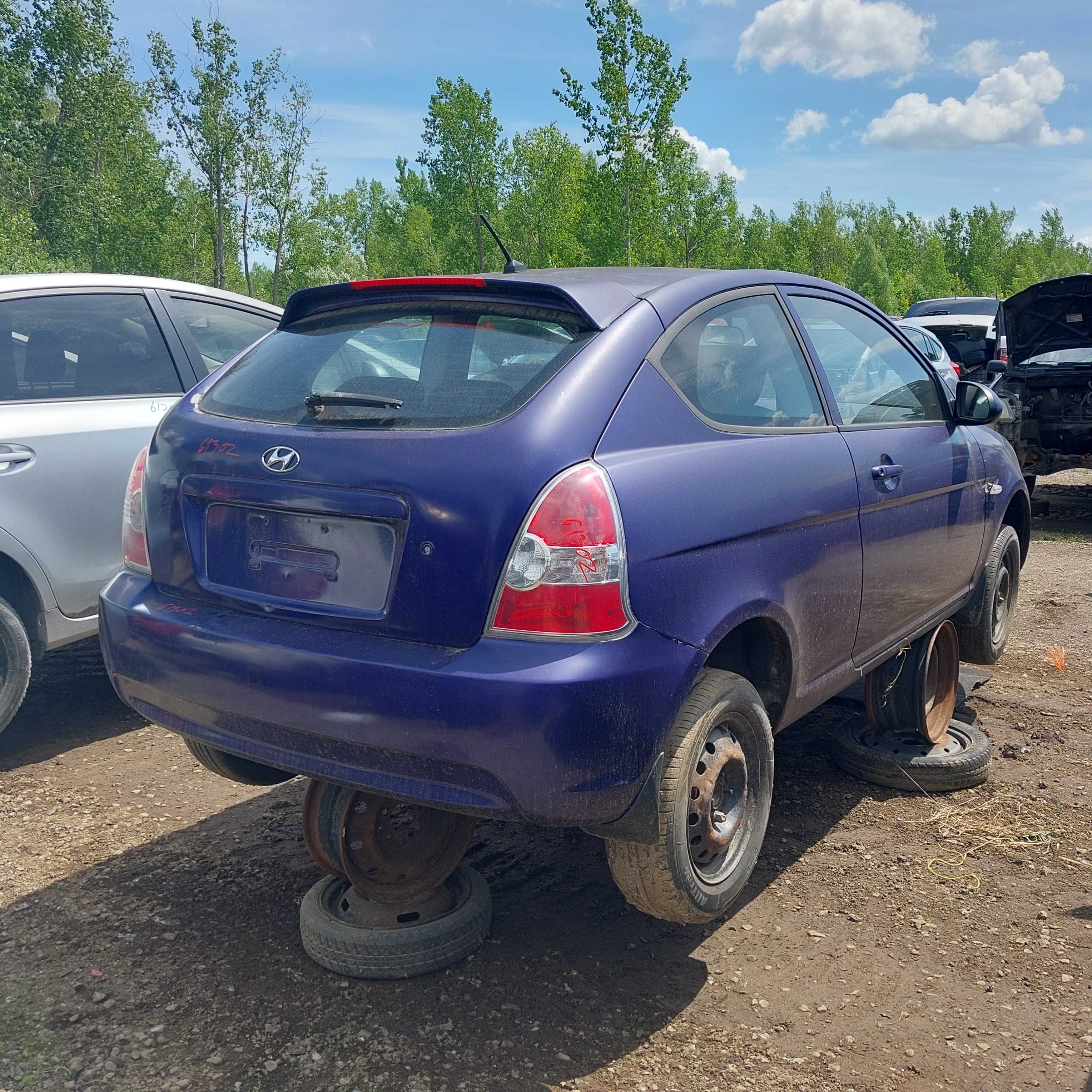 HYUNDAI ACCENT 2009