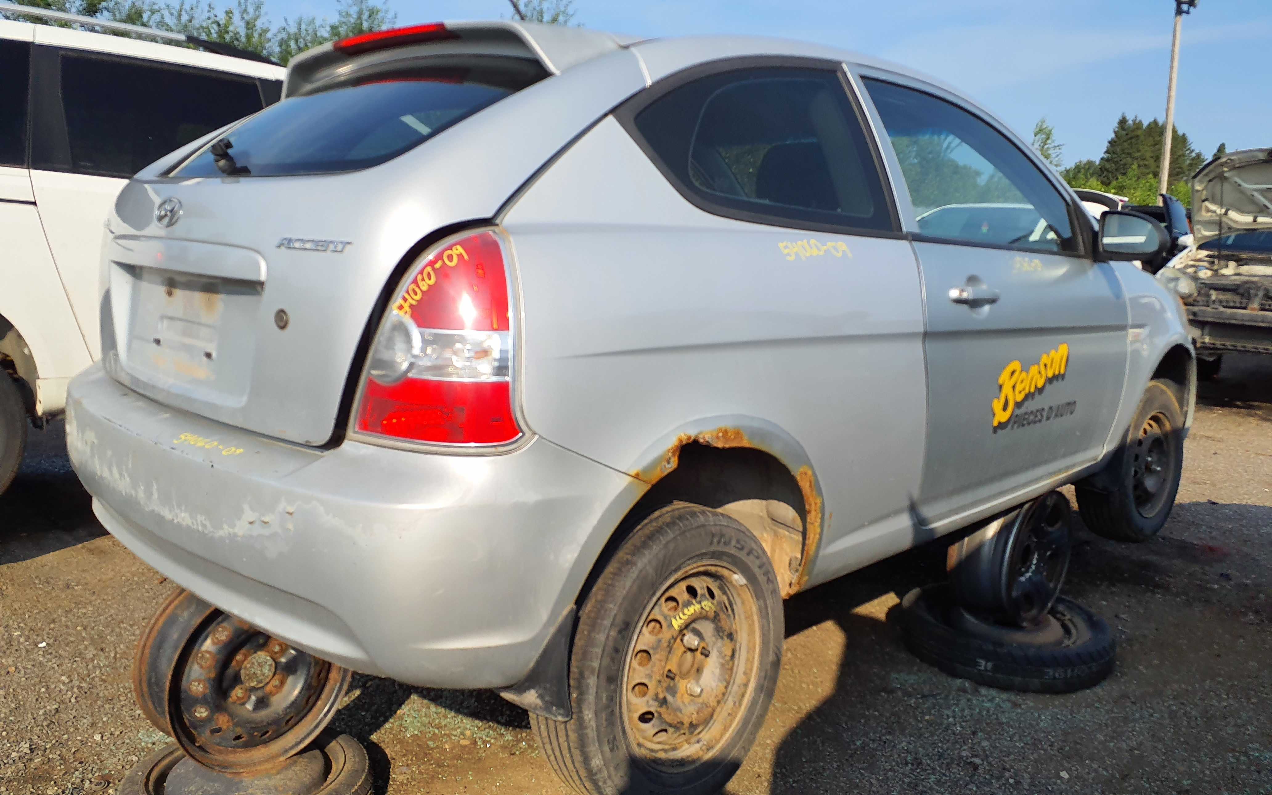 HYUNDAI ACCENT 2009