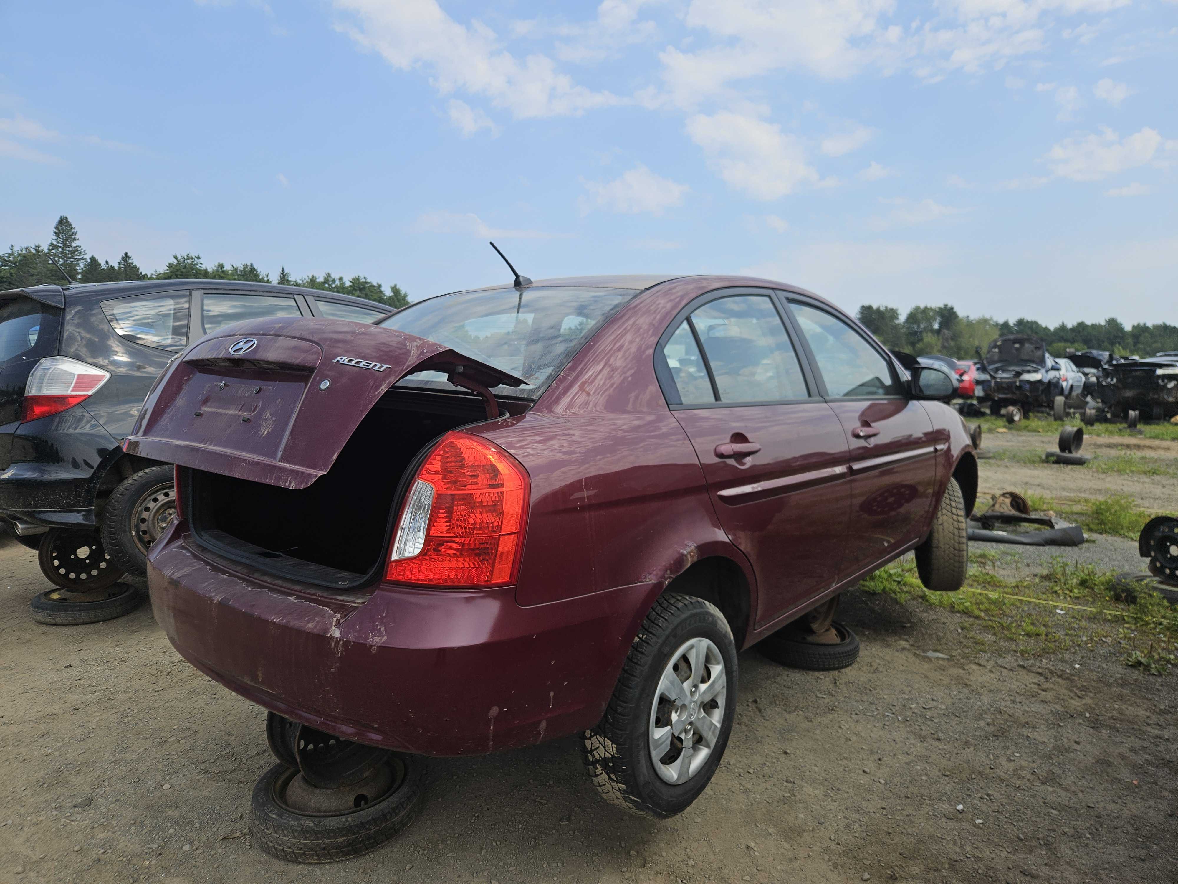 HYUNDAI ACCENT 2009