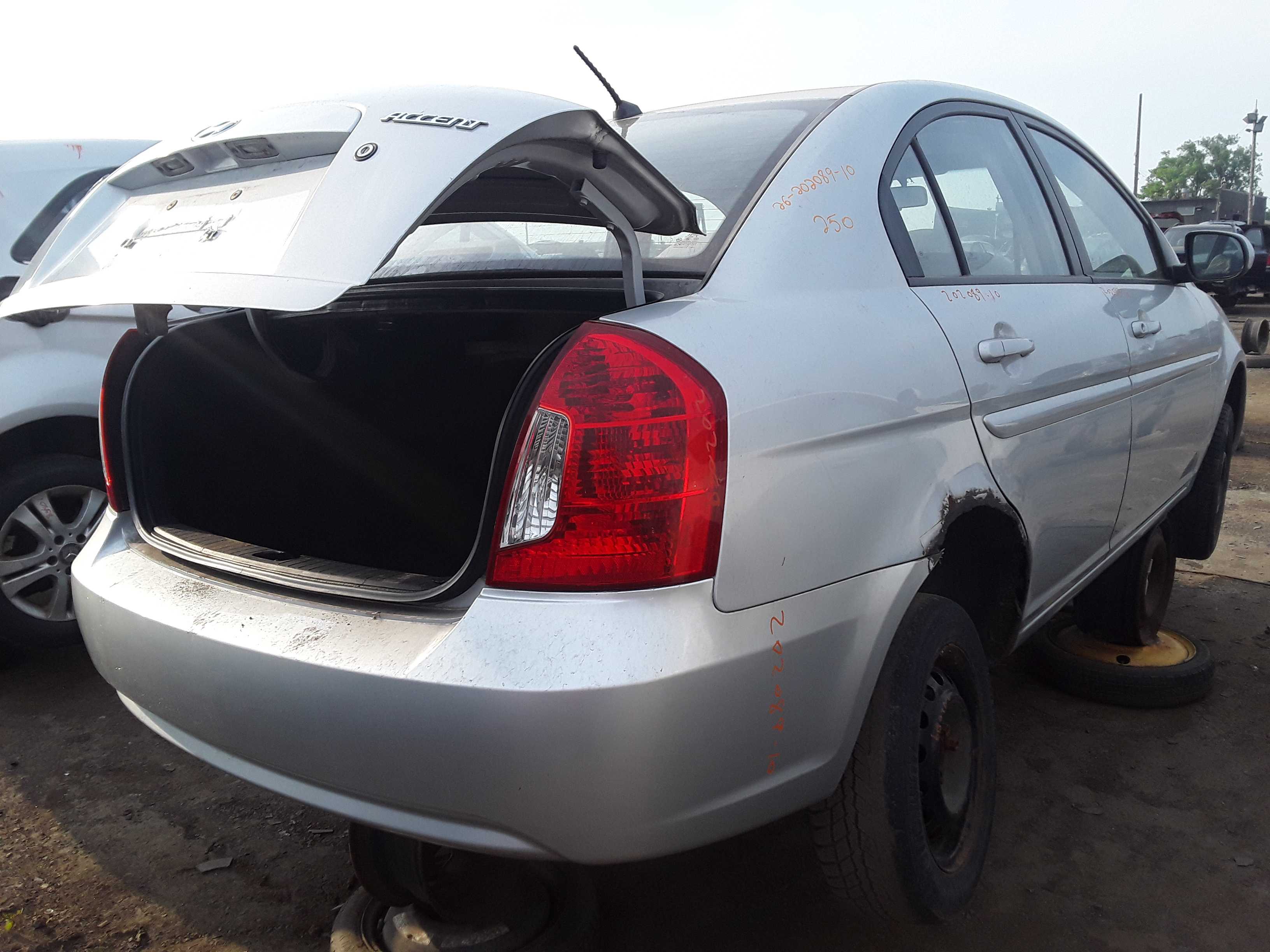 HYUNDAI ACCENT 2010